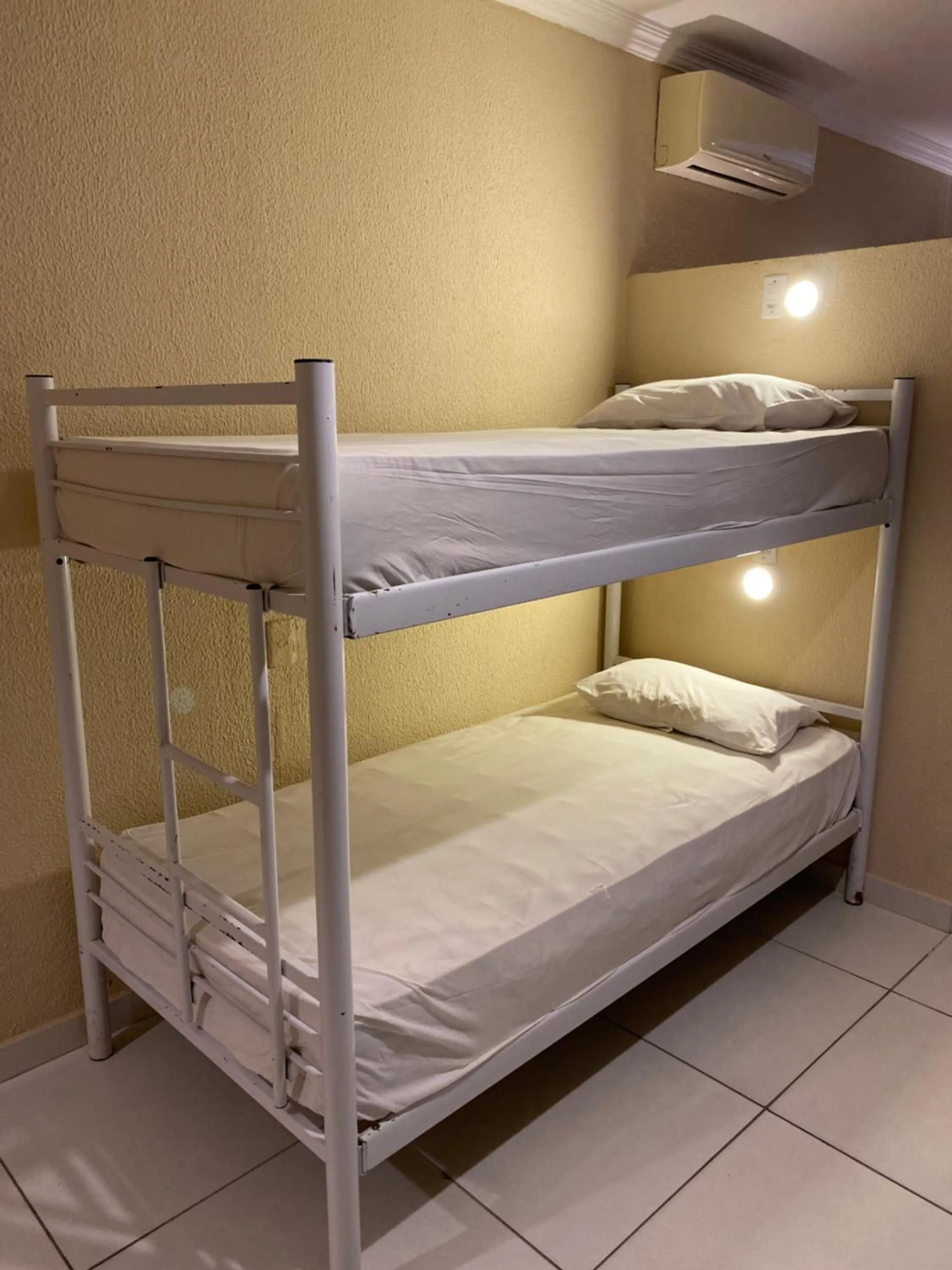 bunk bed, Bed in Maré Praia Hotel