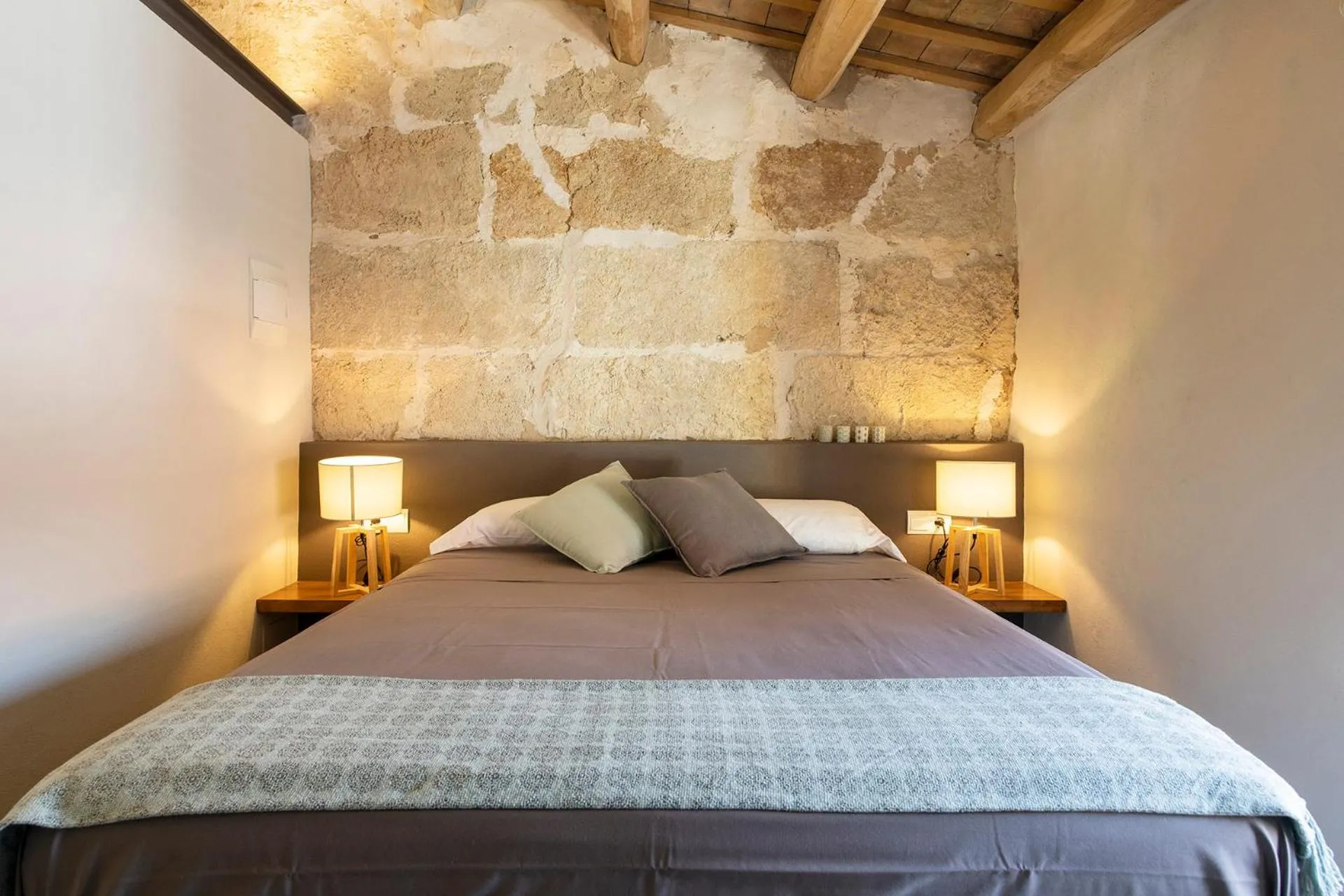 Bed in Can Ku