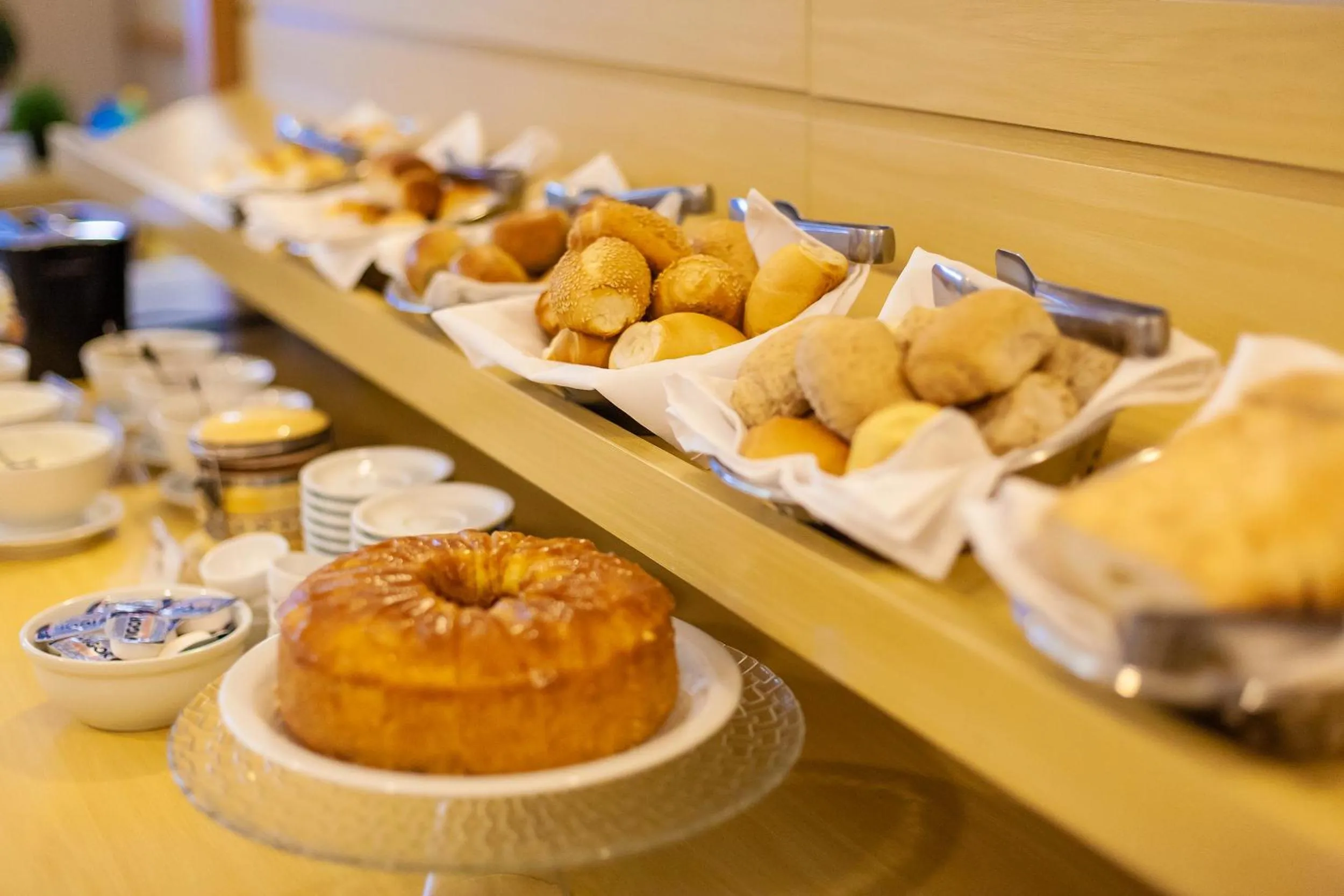 Breakfast in Tri Hotel & Flat Caxias