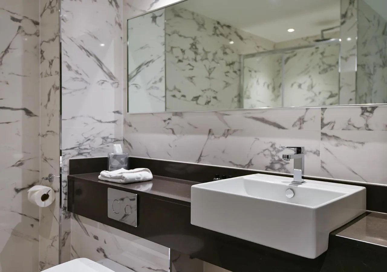 Bathroom in Hetland Hall Hotel