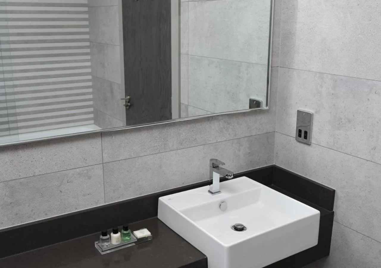 Bathroom in Hetland Hall Hotel