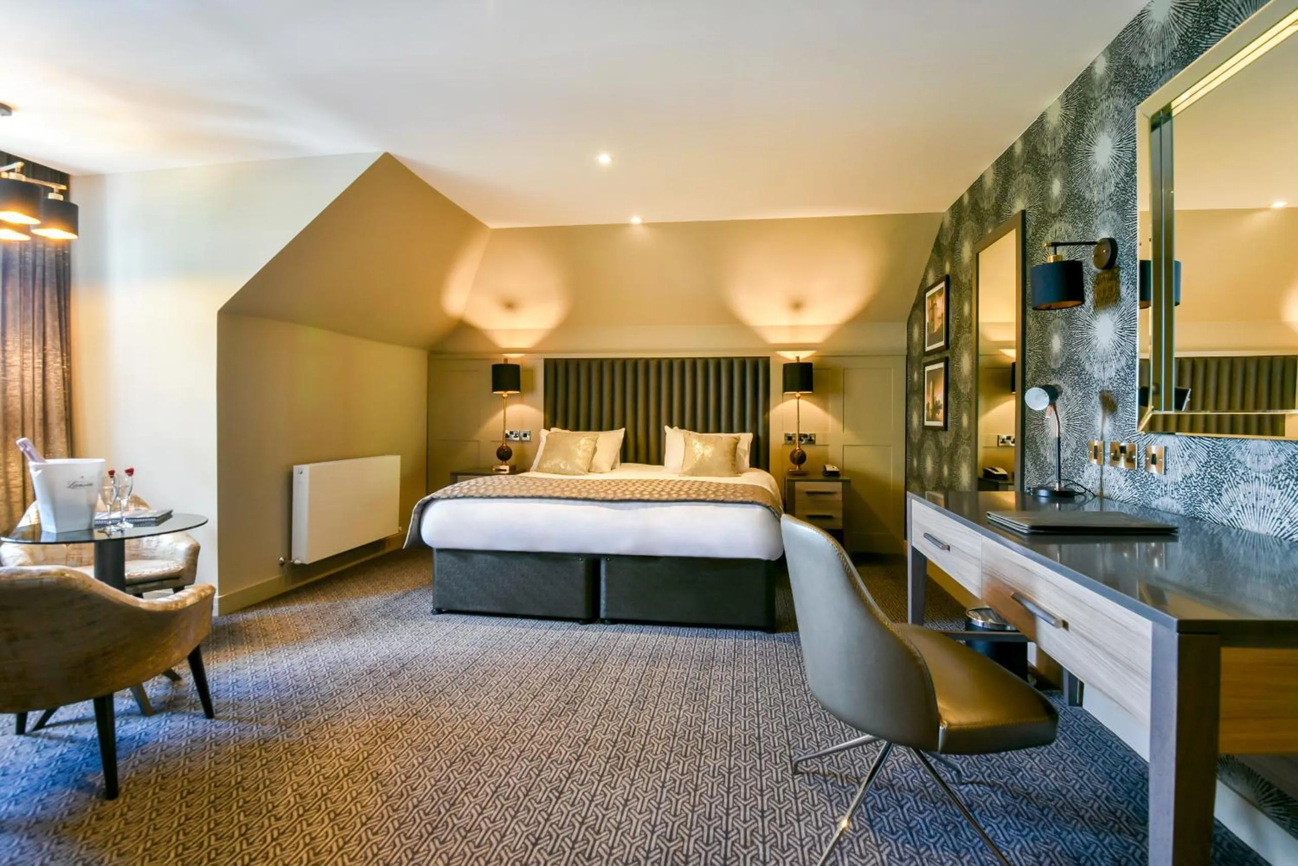 Bedroom, Bed in Hetland Hall Hotel