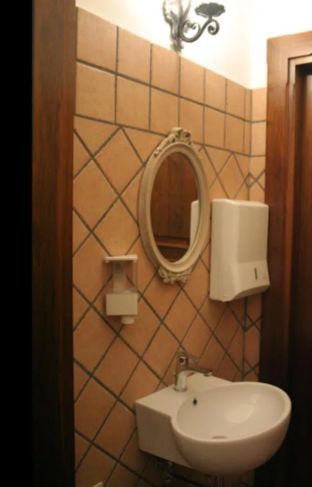 Bathroom in Villa Amalia Srls