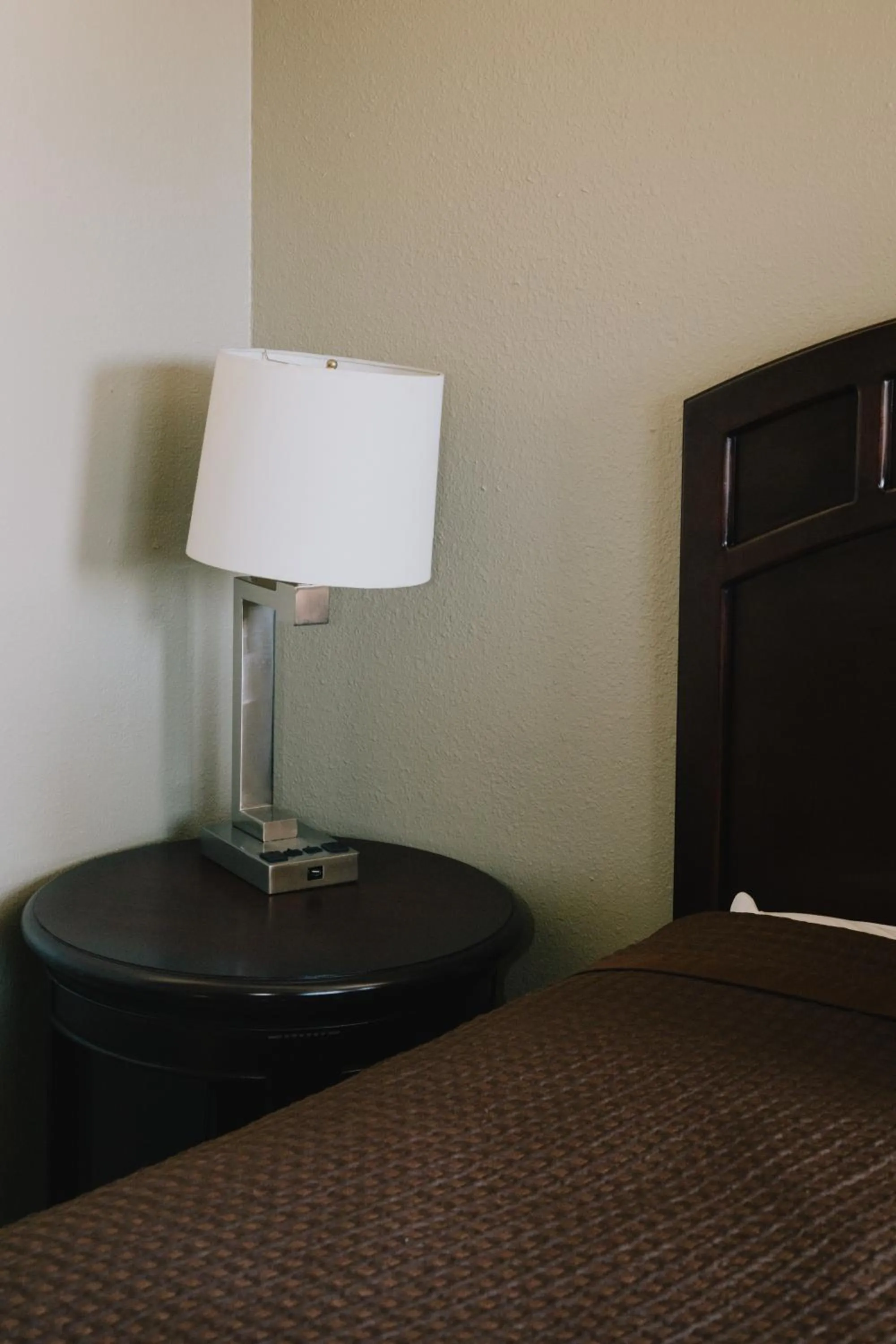 Bed in La Hacienda Motel