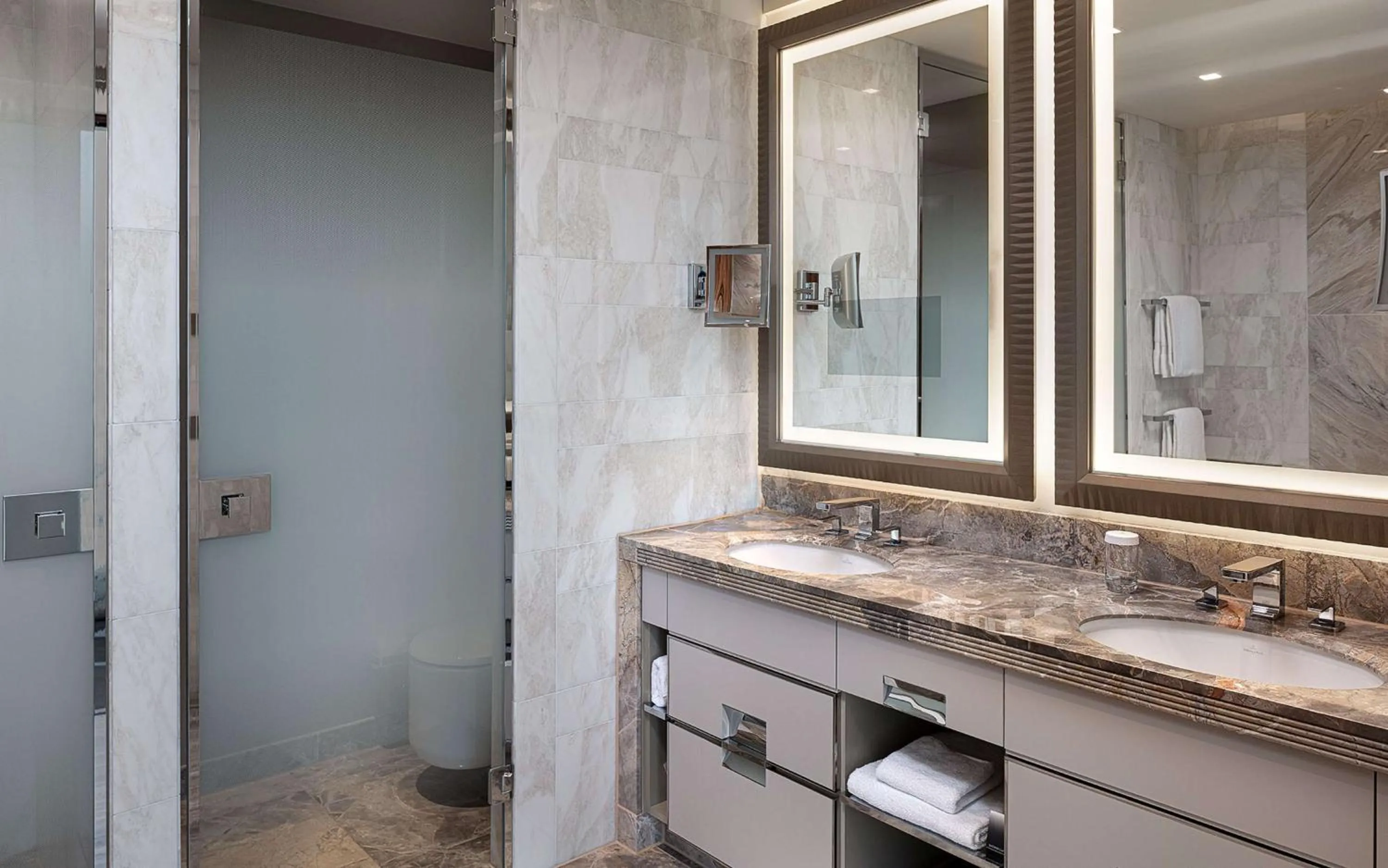 Bathroom in Waldorf Astoria Berlin