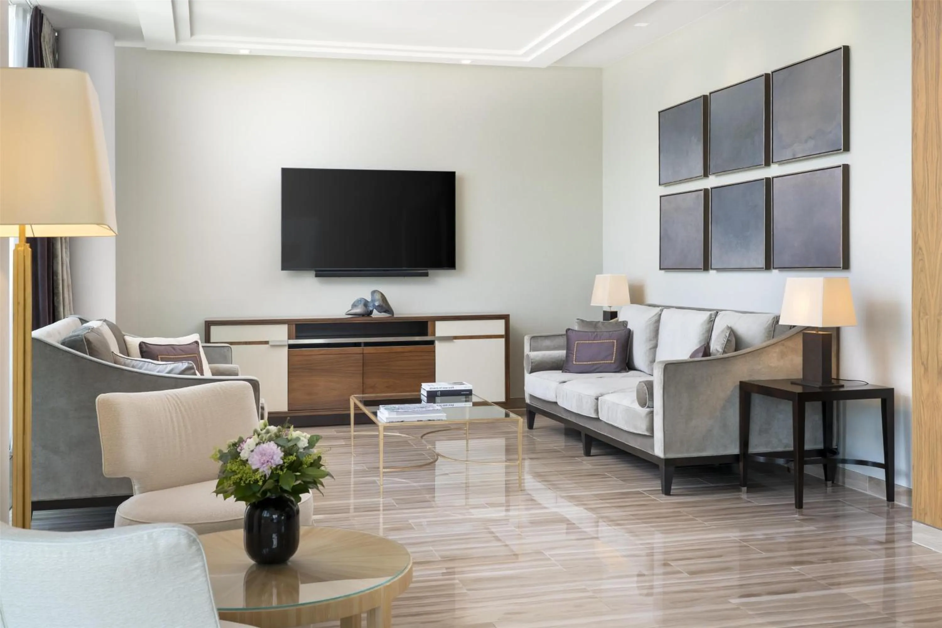 Living room, Bed in Waldorf Astoria Berlin