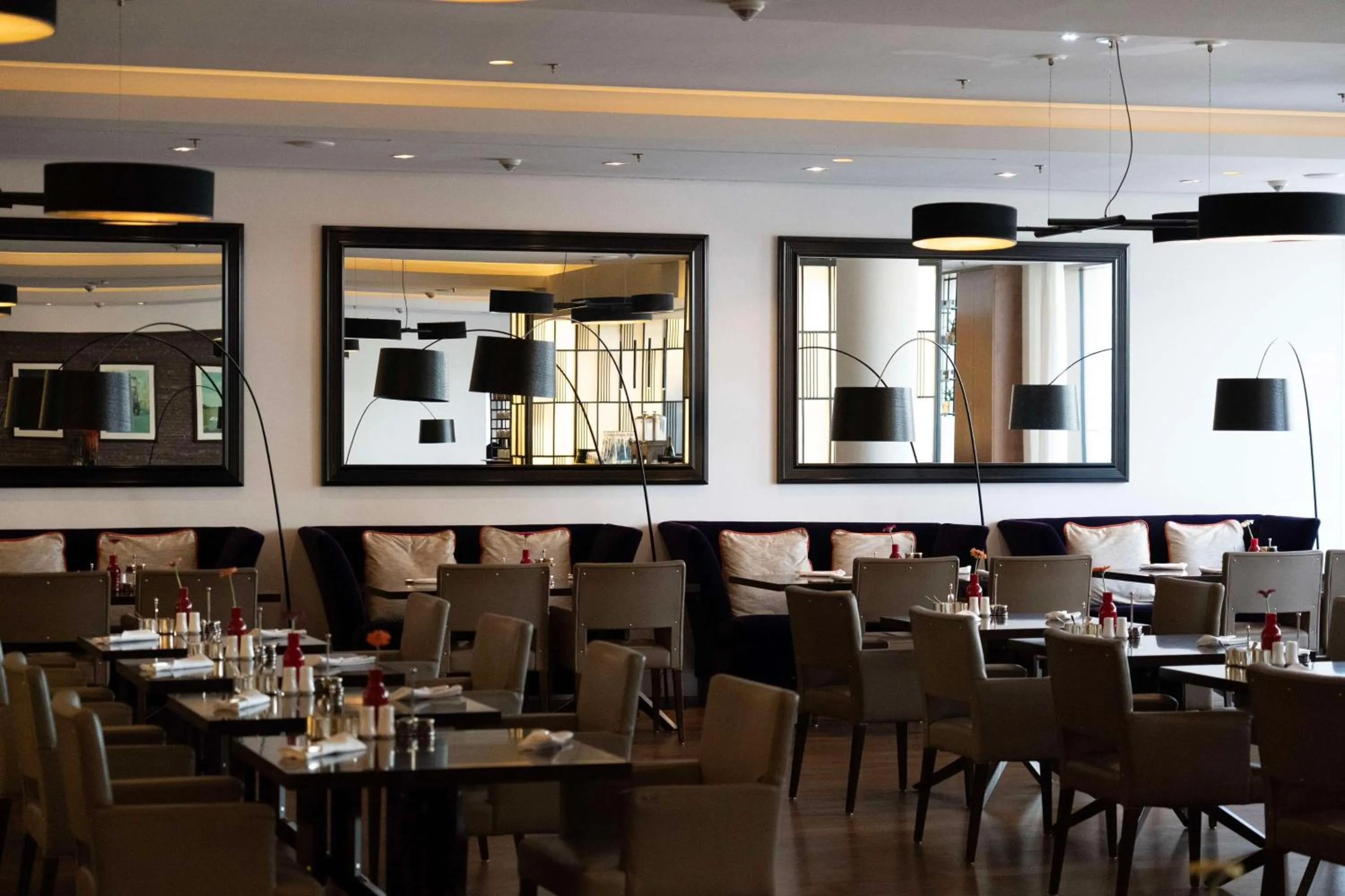 Restaurant/places to eat in Waldorf Astoria Berlin