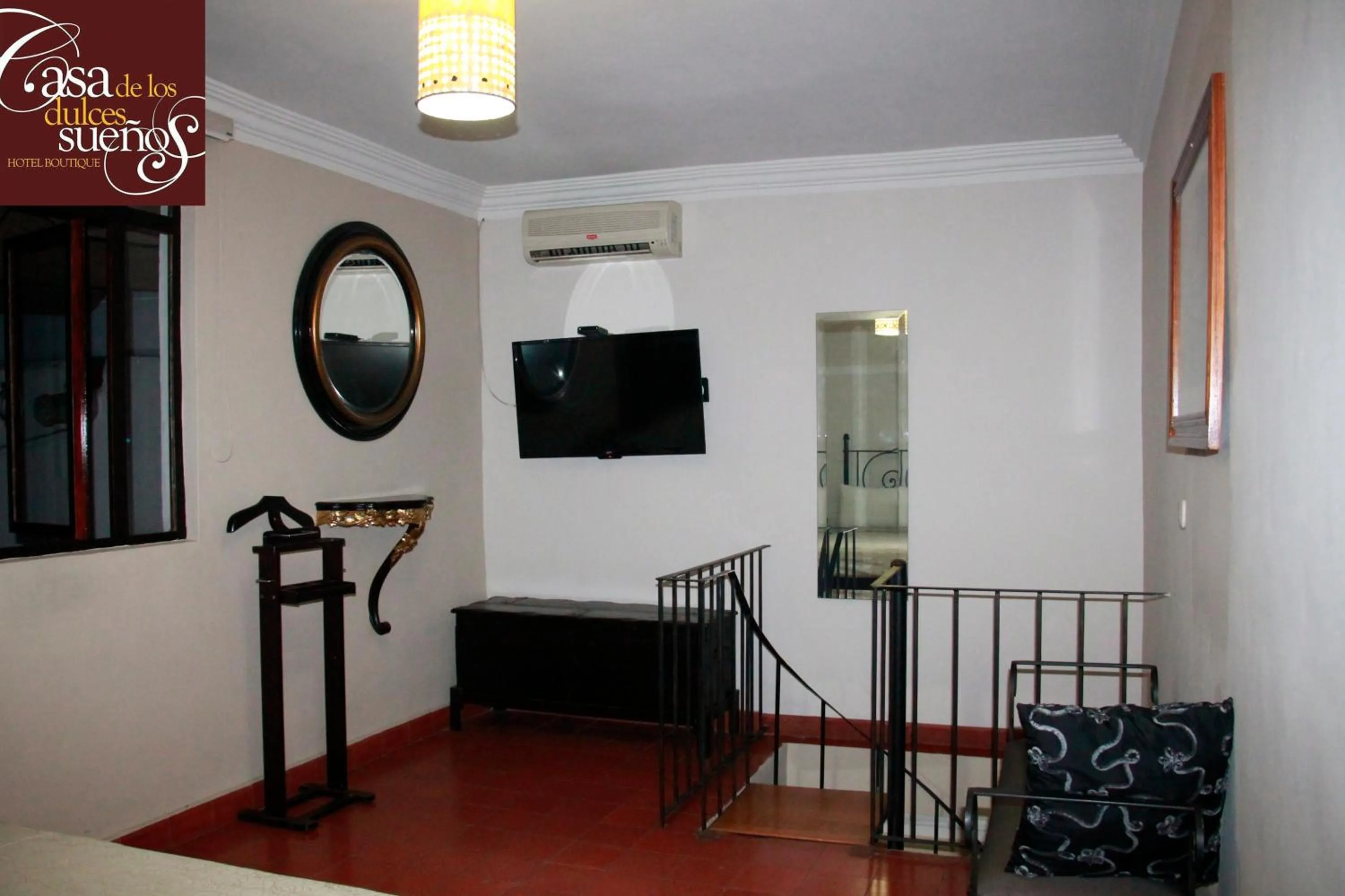 TV and multimedia in Casa de los Dulces Sueños