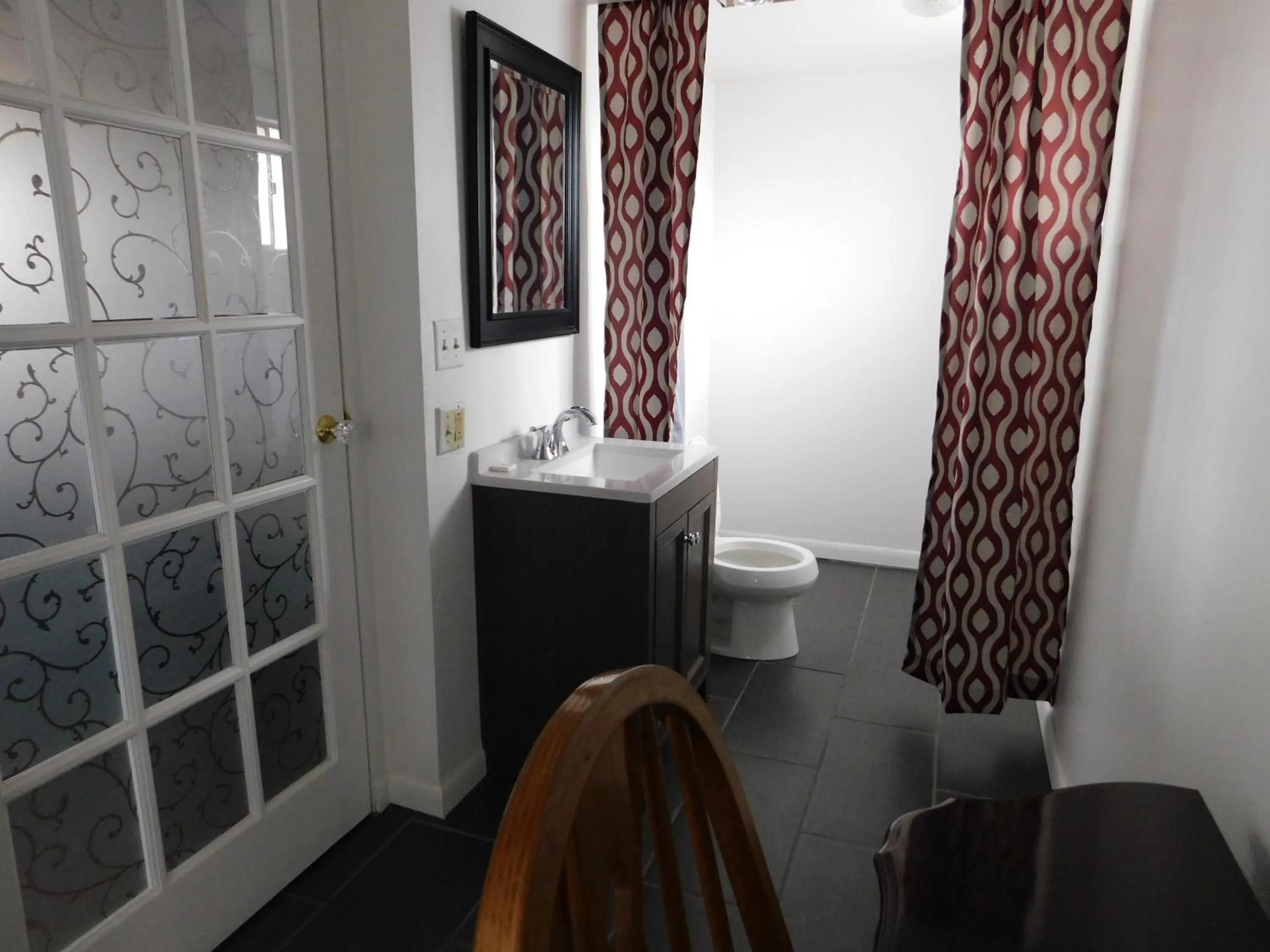 Toilet in Drifter Motel