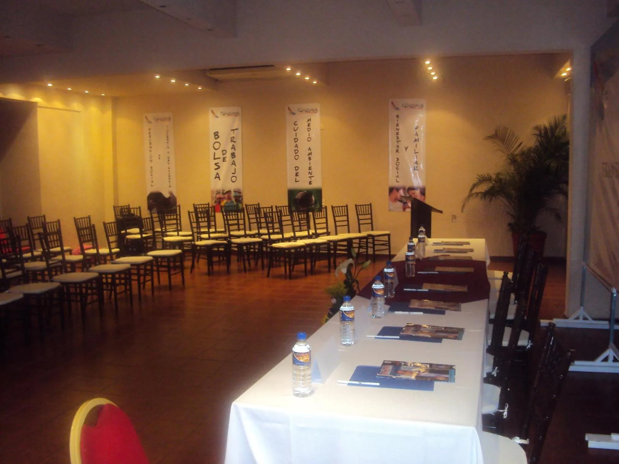 Banquet/Function facilities, Restaurant/Places to Eat in Mision Orizaba