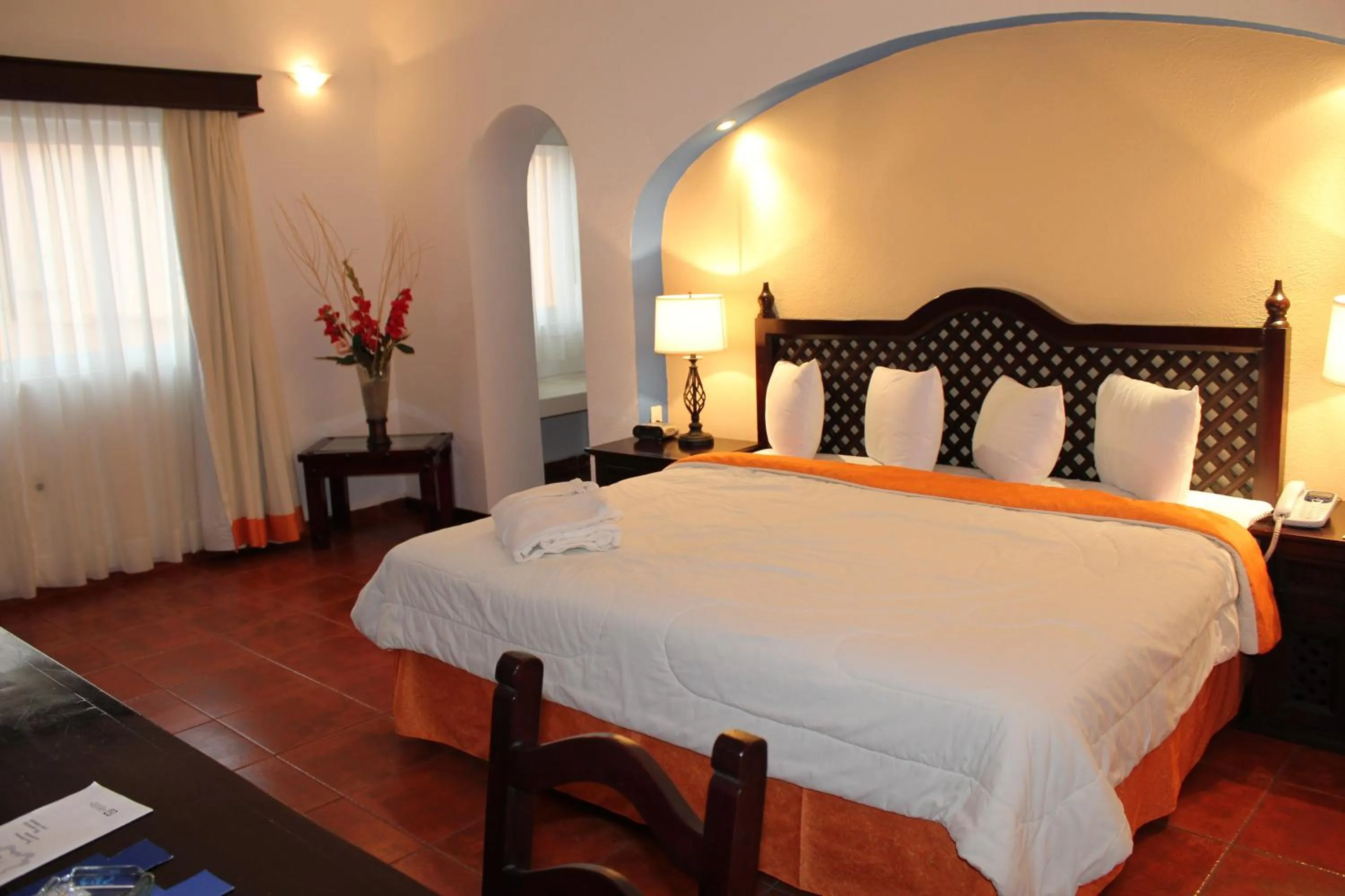 Photo of the whole room in Mision Orizaba