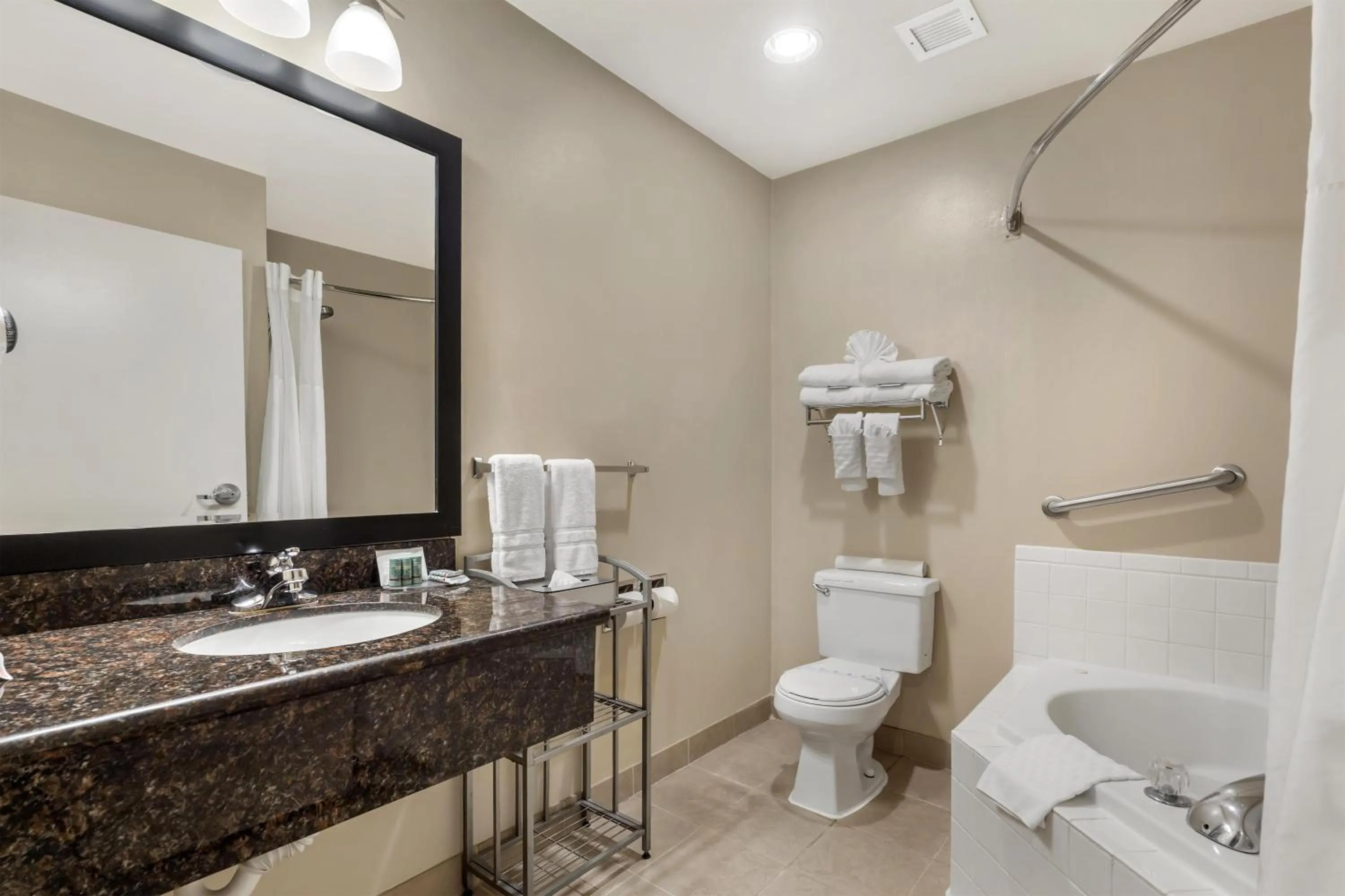 Bathroom in Best Western Sky Valley Inn