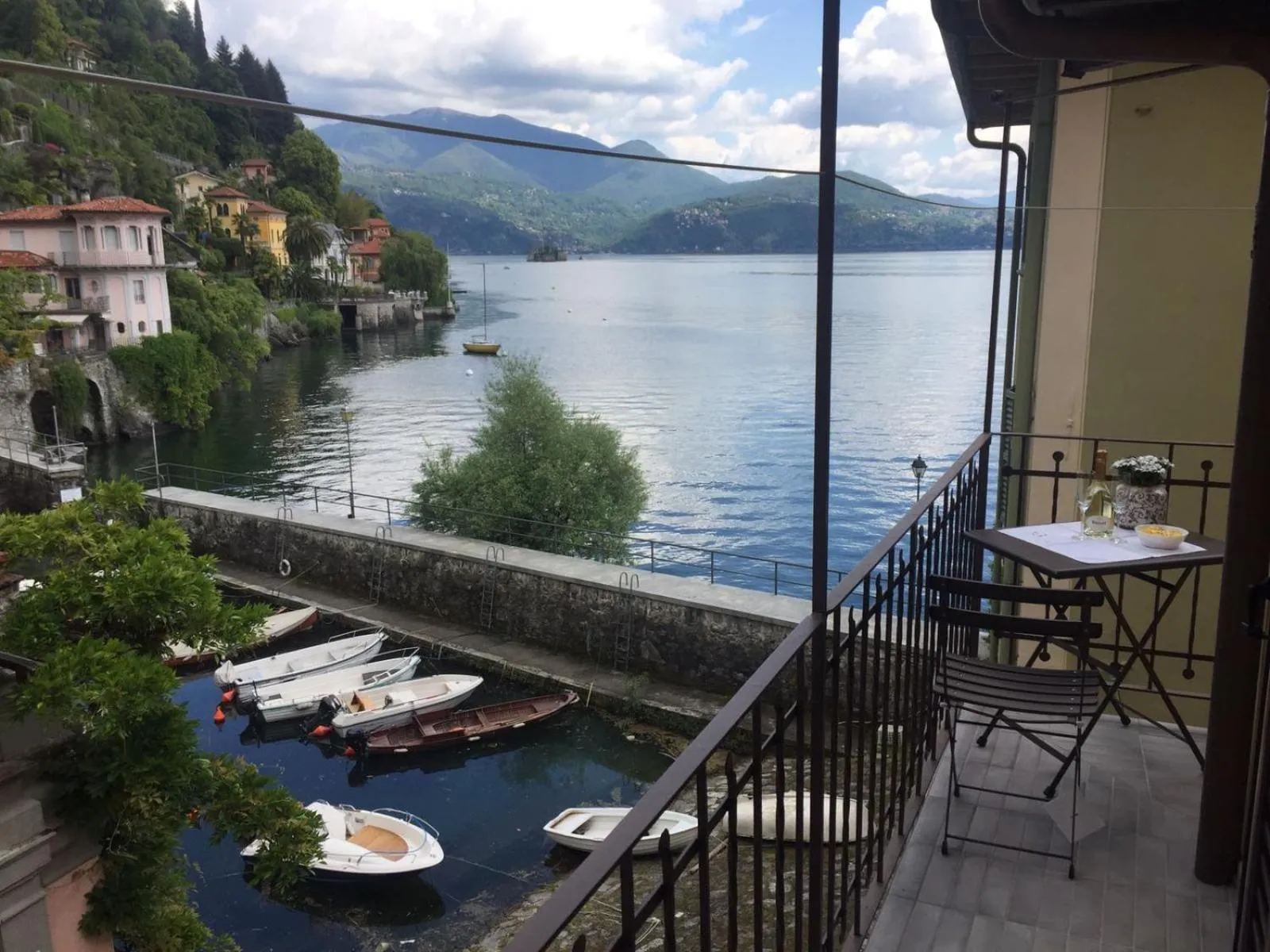 Al vecchio porto casa a Cannero