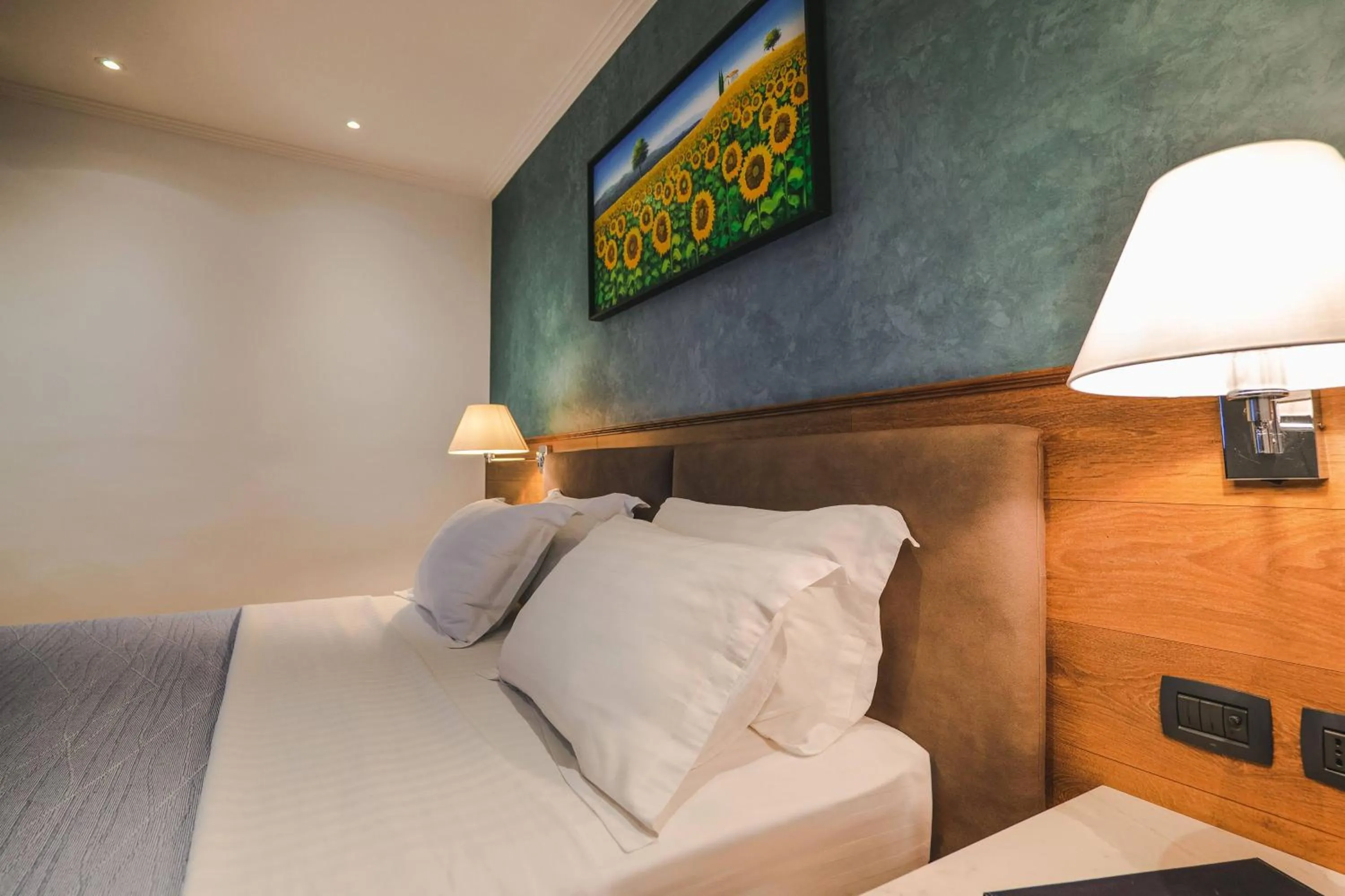 Bed in Hotel Saranda Butrinti Affiliated by Meliá