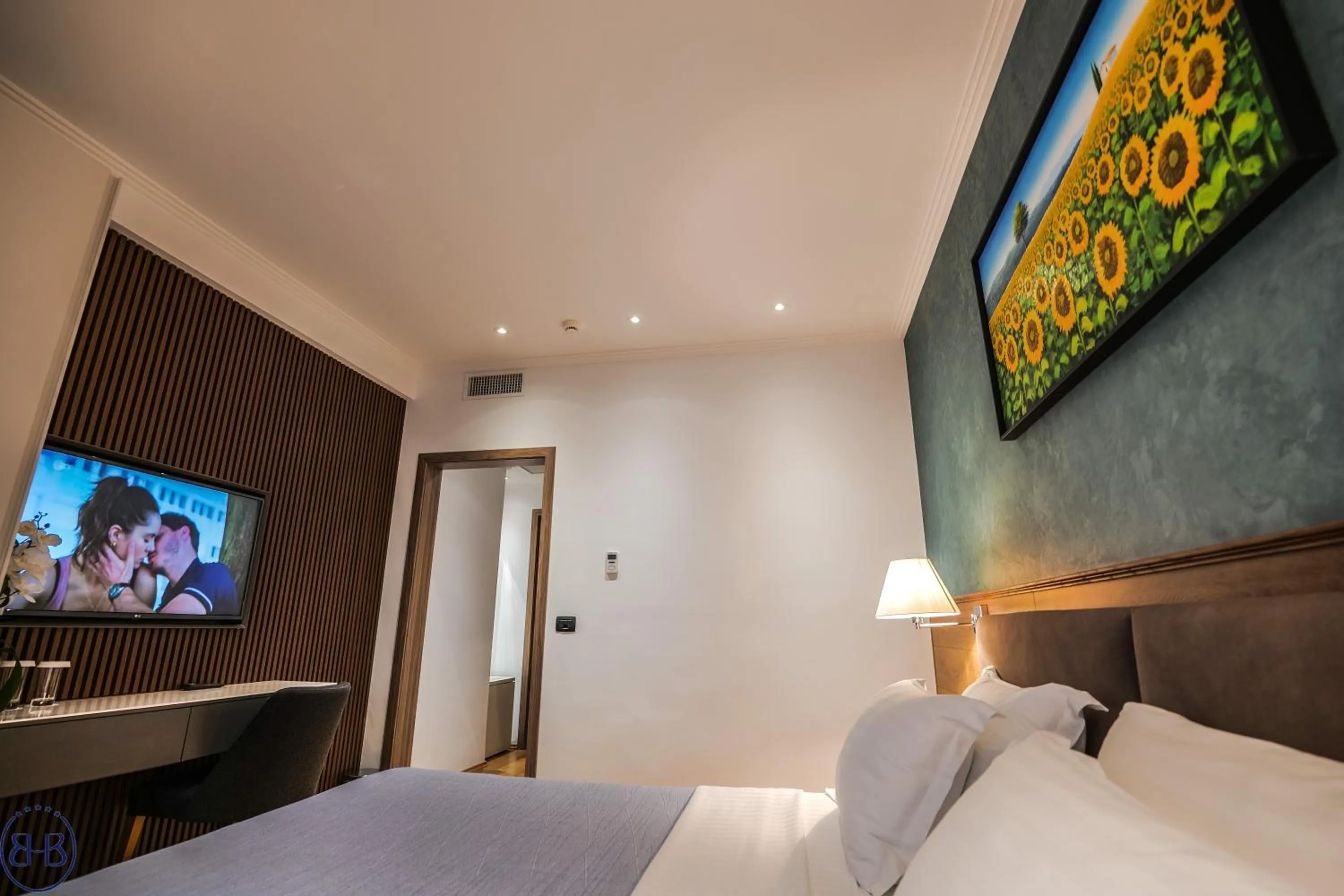 Bed in Hotel Saranda Butrinti, Affiliated by Melia