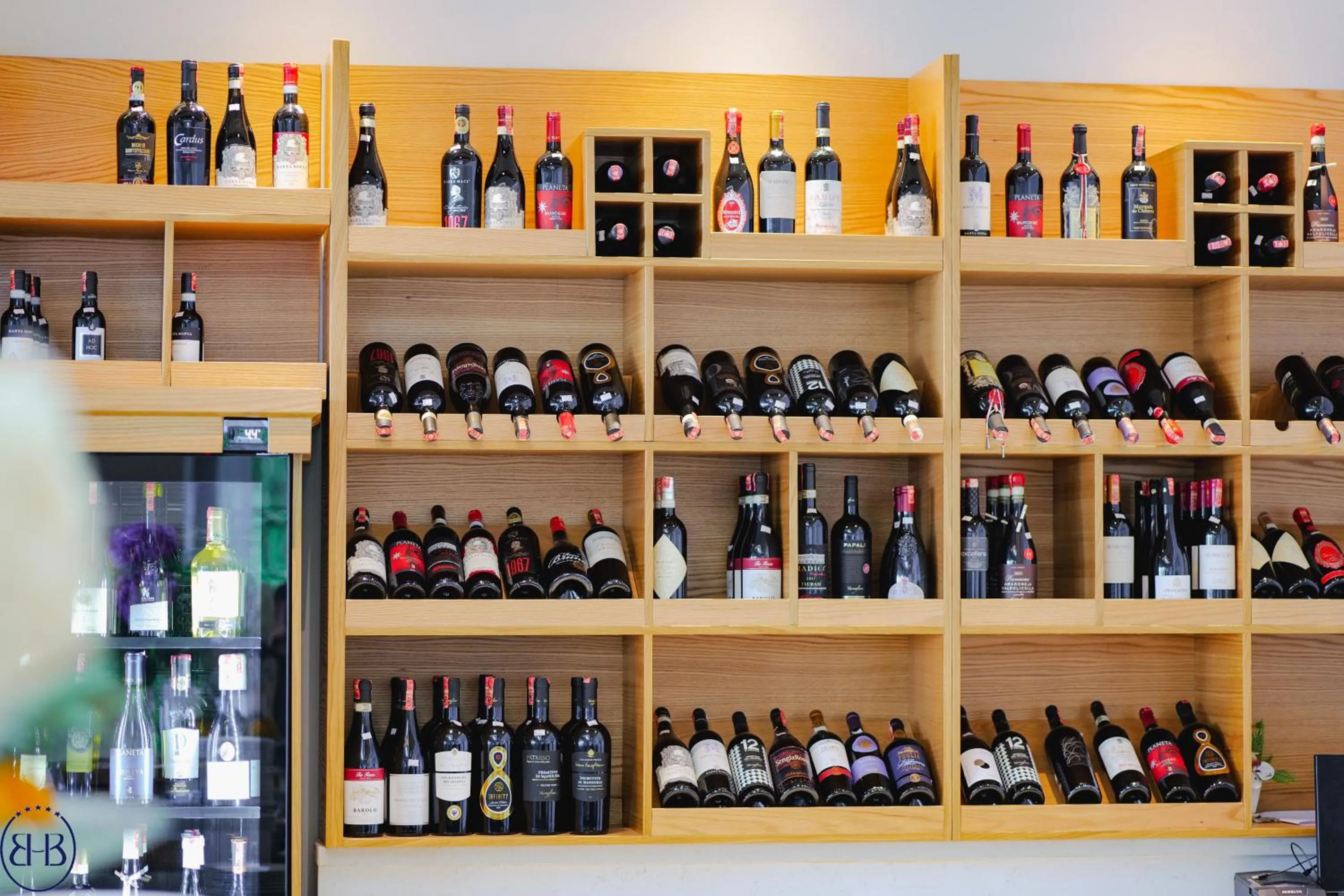 Lounge or bar in Hotel Saranda Butrinti, Affiliated by Melia