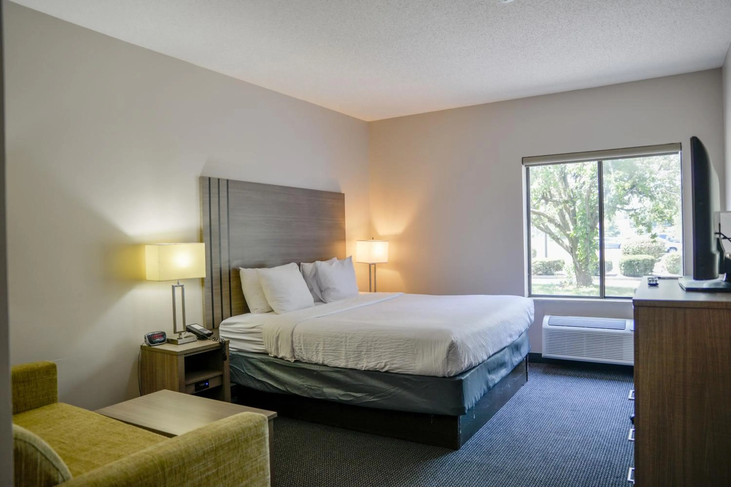 Bedroom, Bed in Baymont by Wyndham O'Fallon St. Louis Area