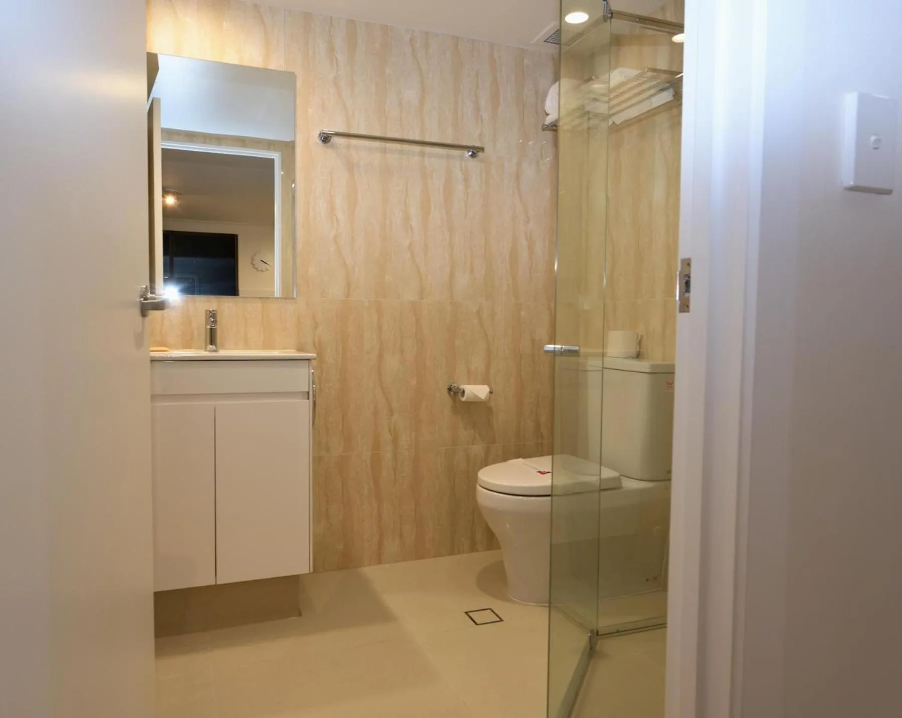 Bathroom in Broadwater Shores Waterfront Apartments
