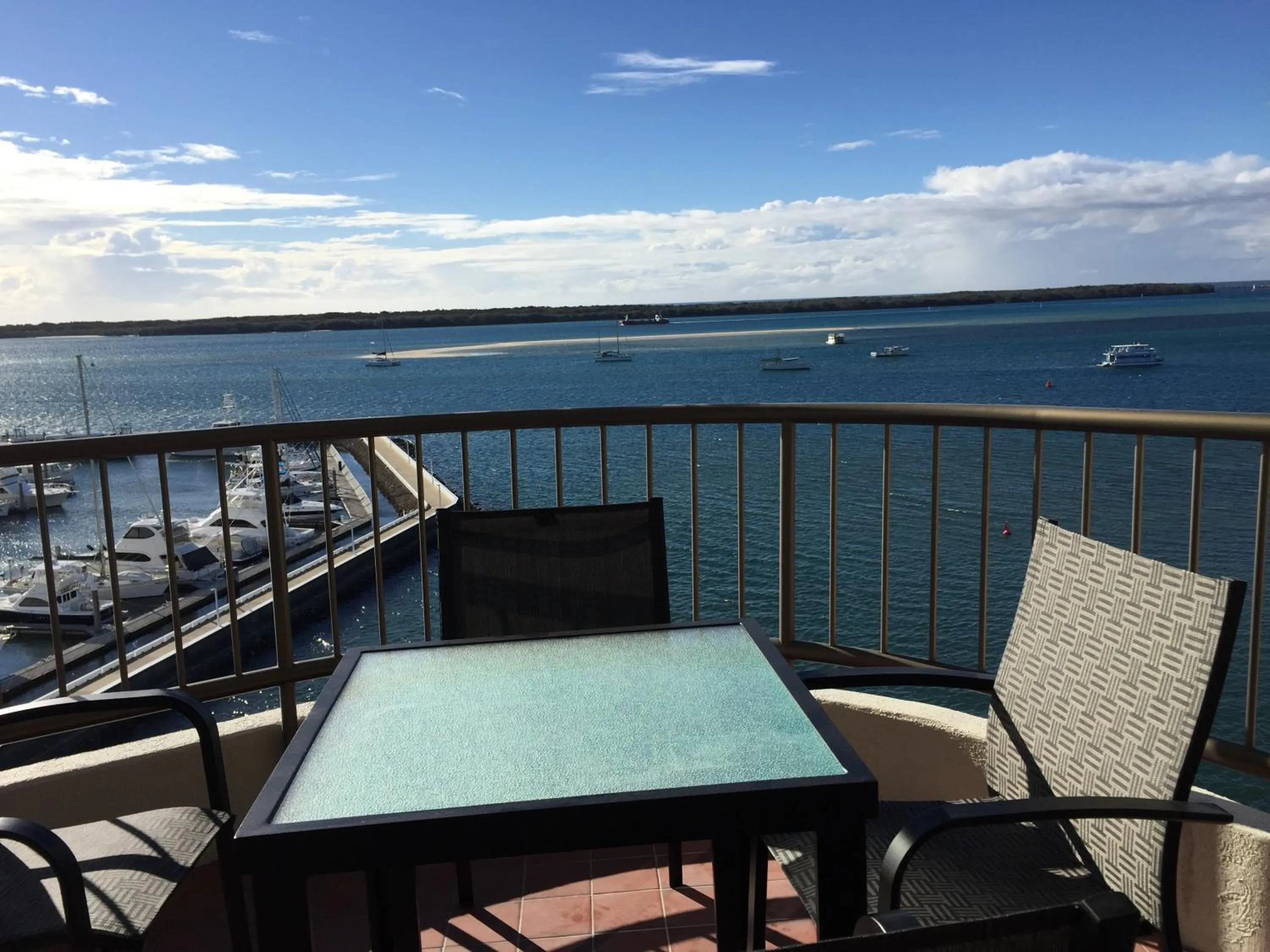 Swimming pool in Broadwater Shores Waterfront Apartments