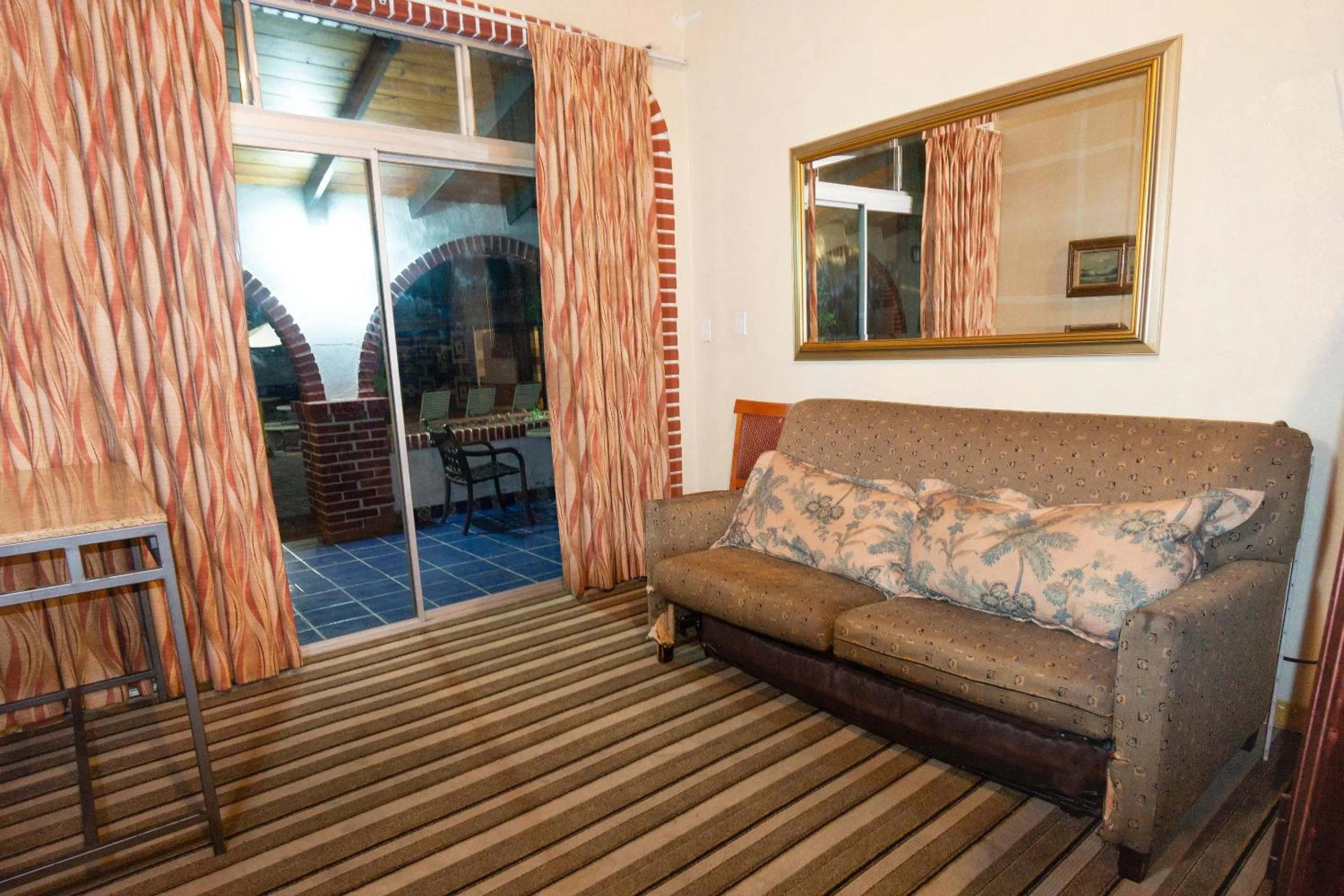 Bedroom, Seating Area in OYO Hotel Hacienda Don Luis, Rosarito