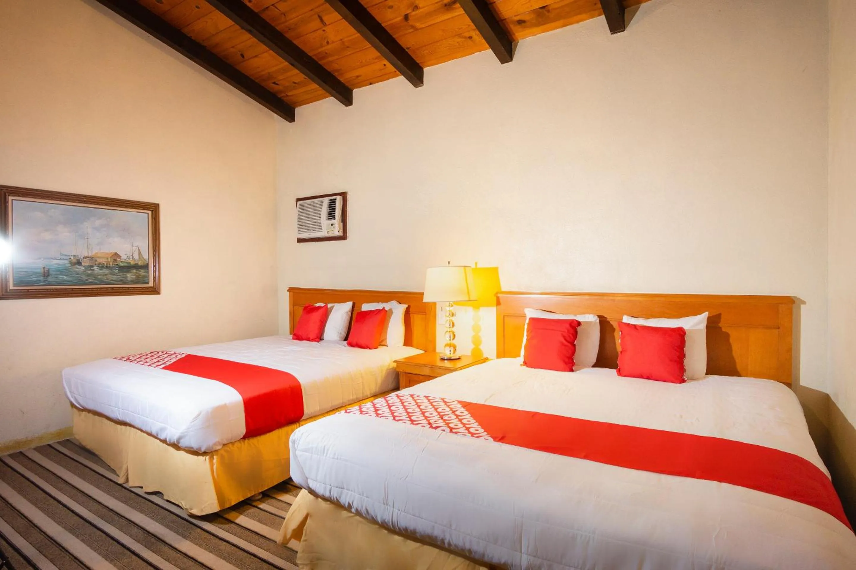 Bedroom in OYO Hotel Hacienda Don Luis, Rosarito