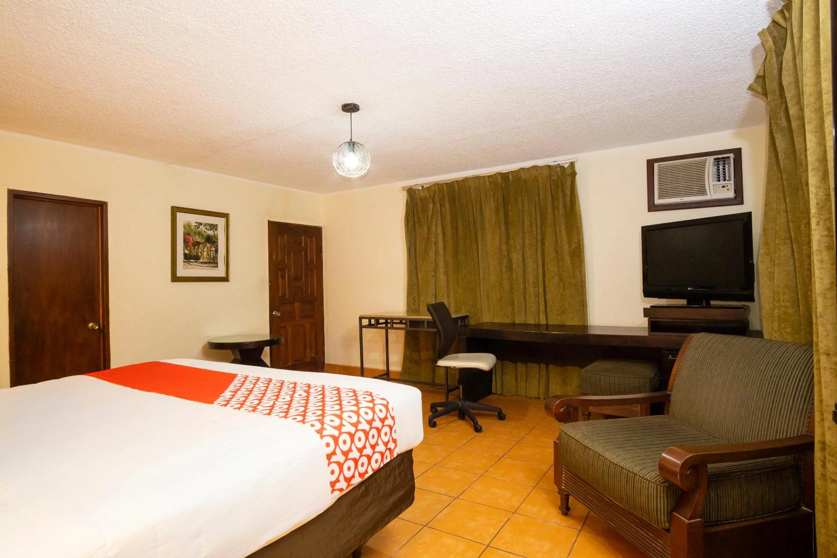 Bedroom in OYO Hotel Hacienda Don Luis, Rosarito