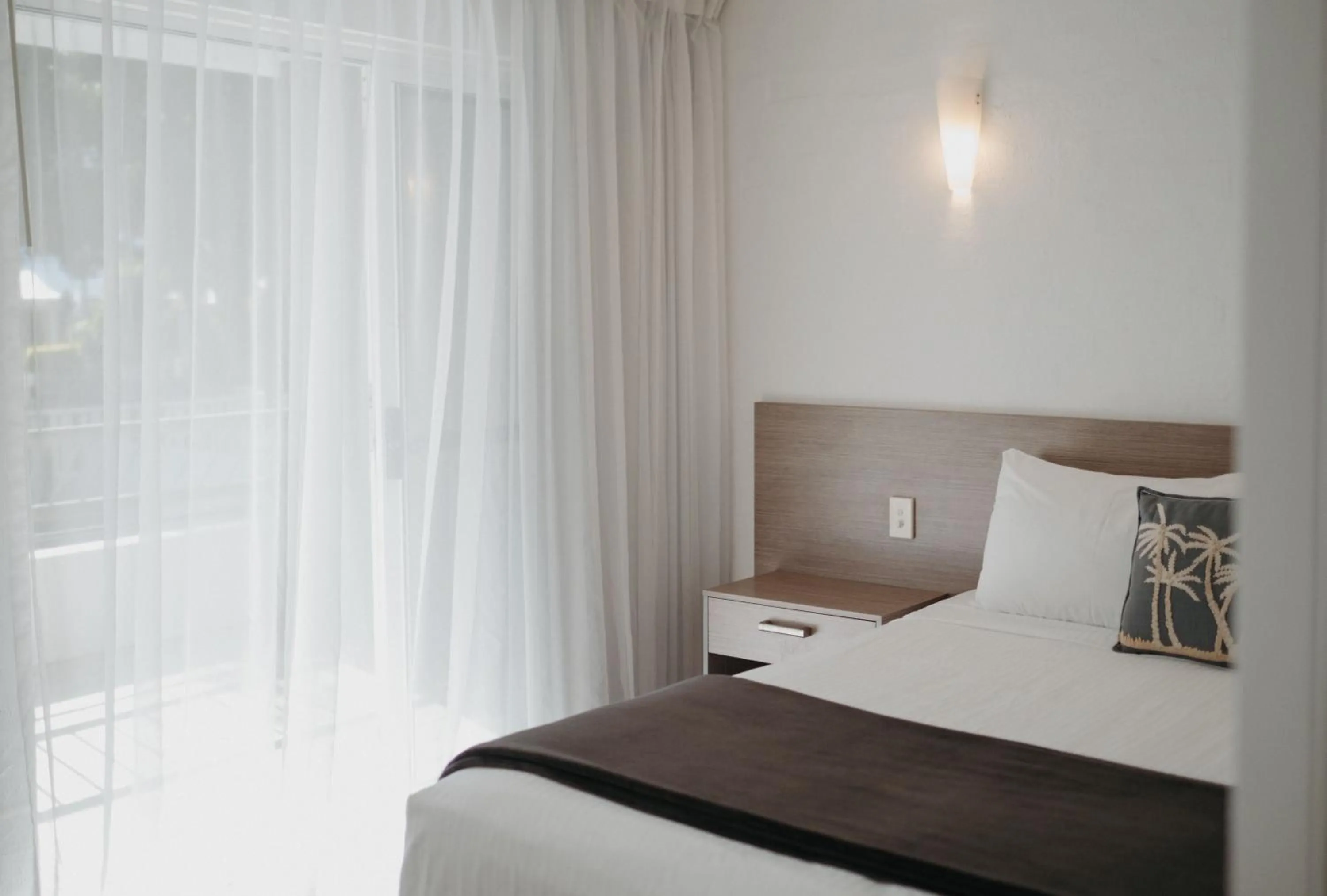 Bedroom, Bed in Saks on Hastings