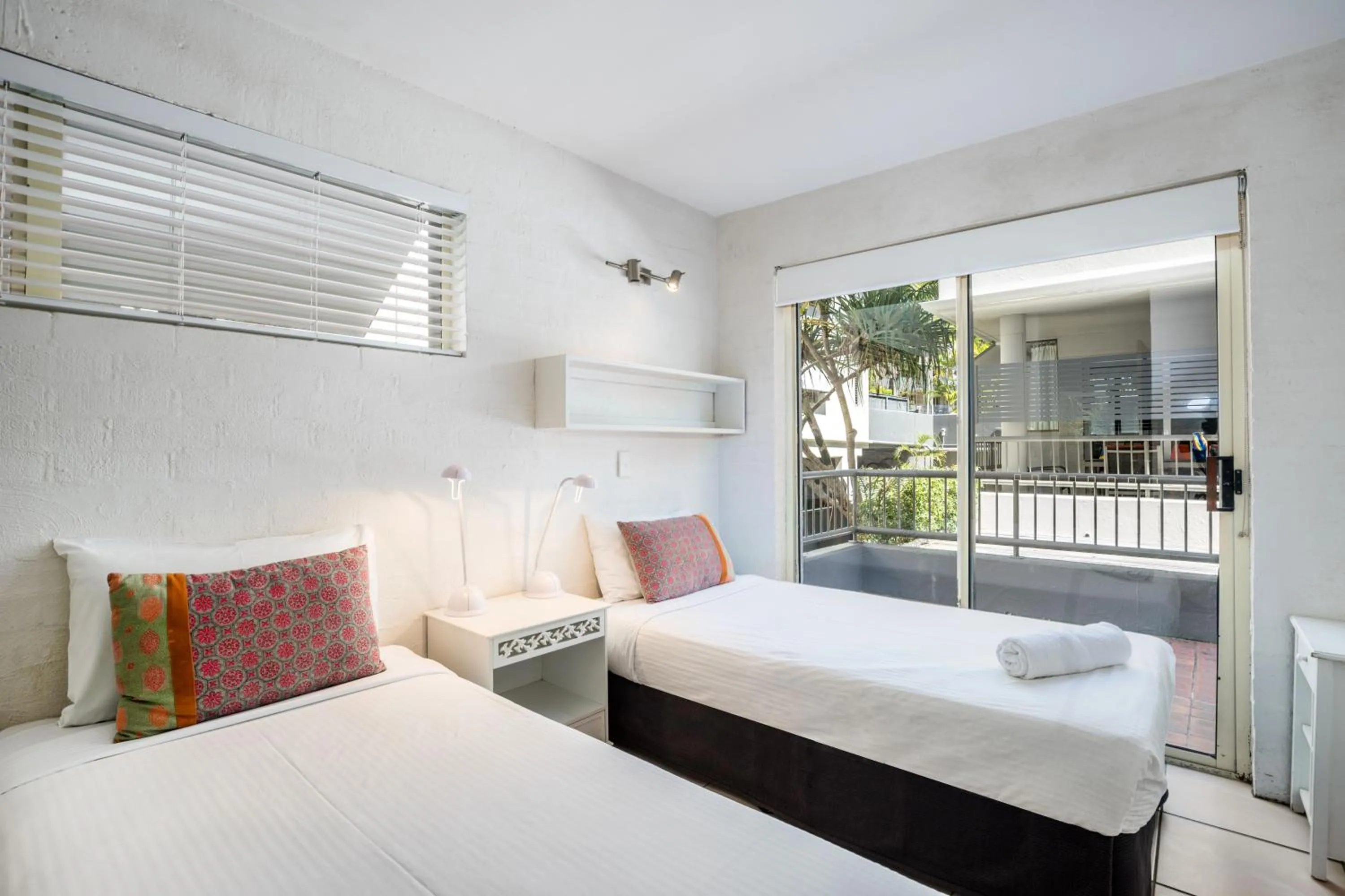 Bedroom, Bed in Saks on Hastings