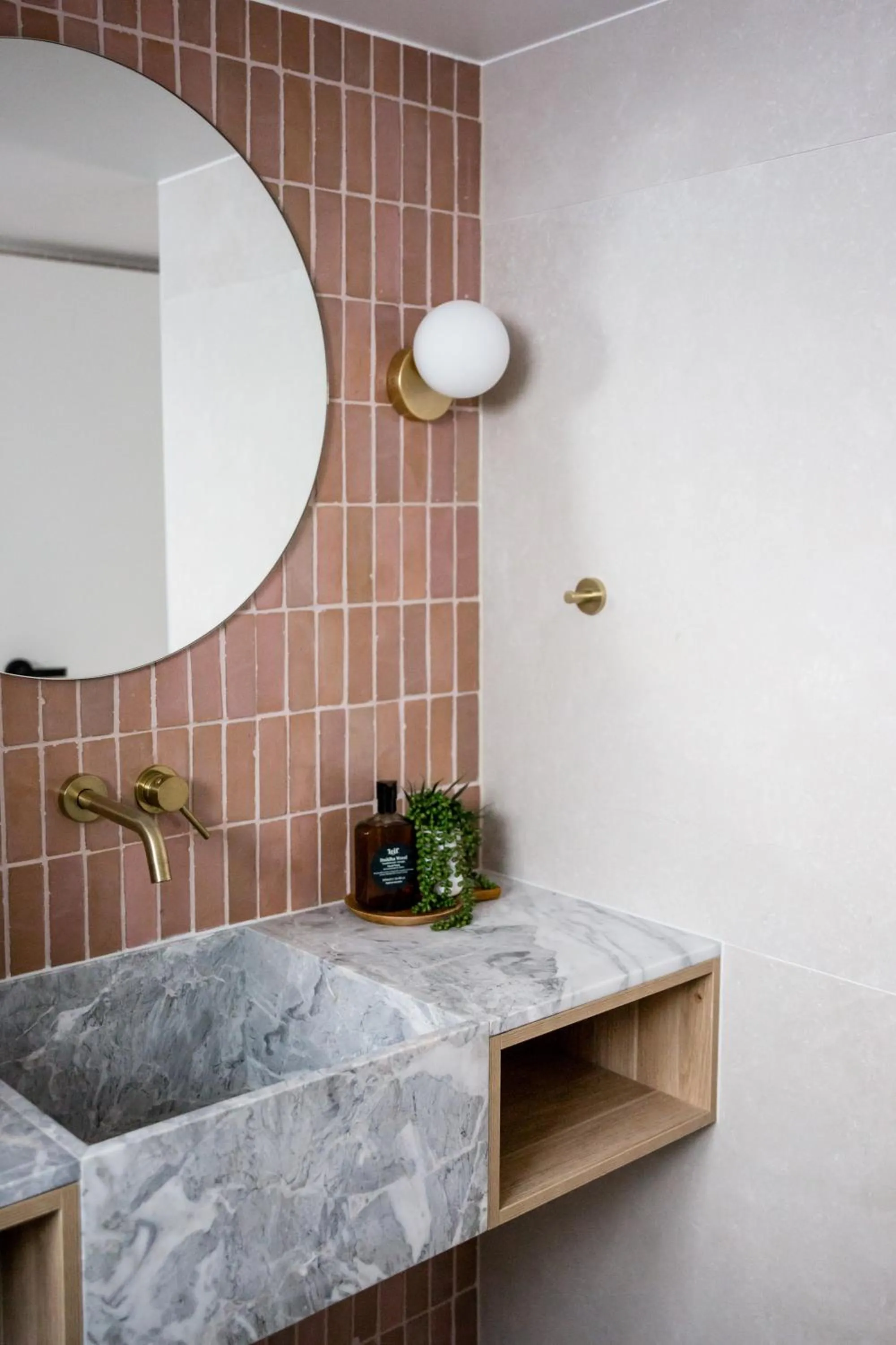 Bathroom in Saks on Hastings