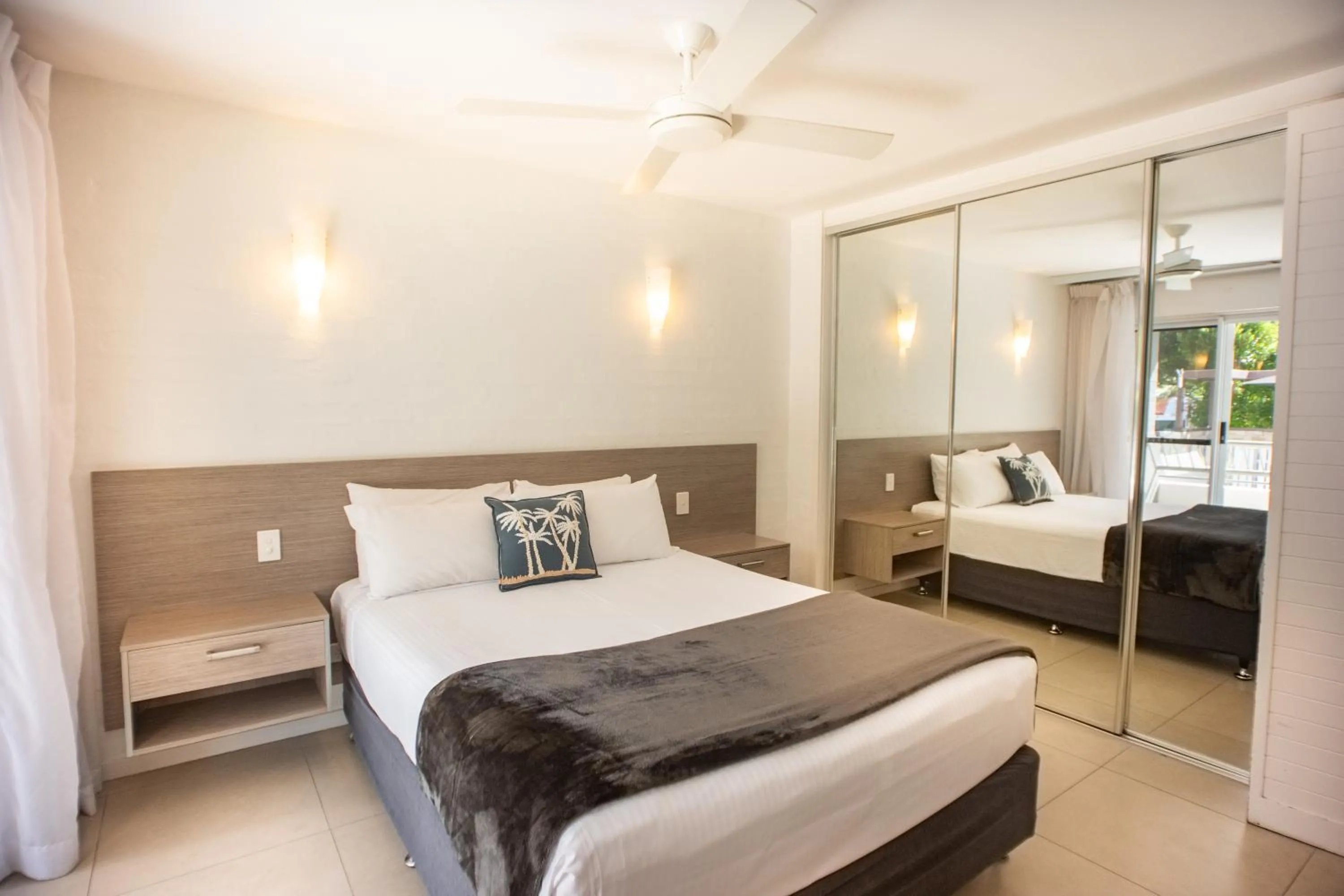 Bedroom, Bed in Saks on Hastings