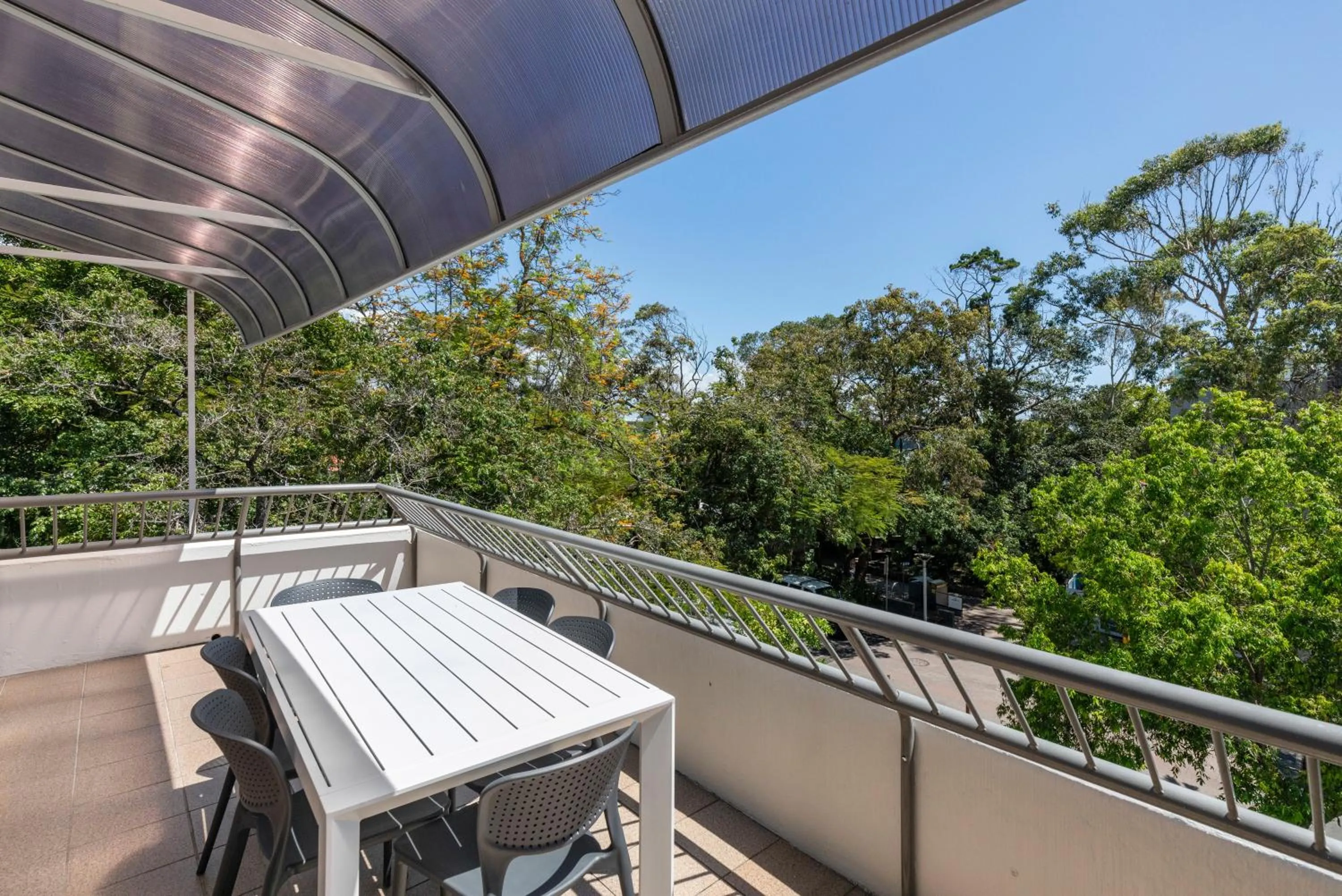 Balcony/Terrace in Saks on Hastings