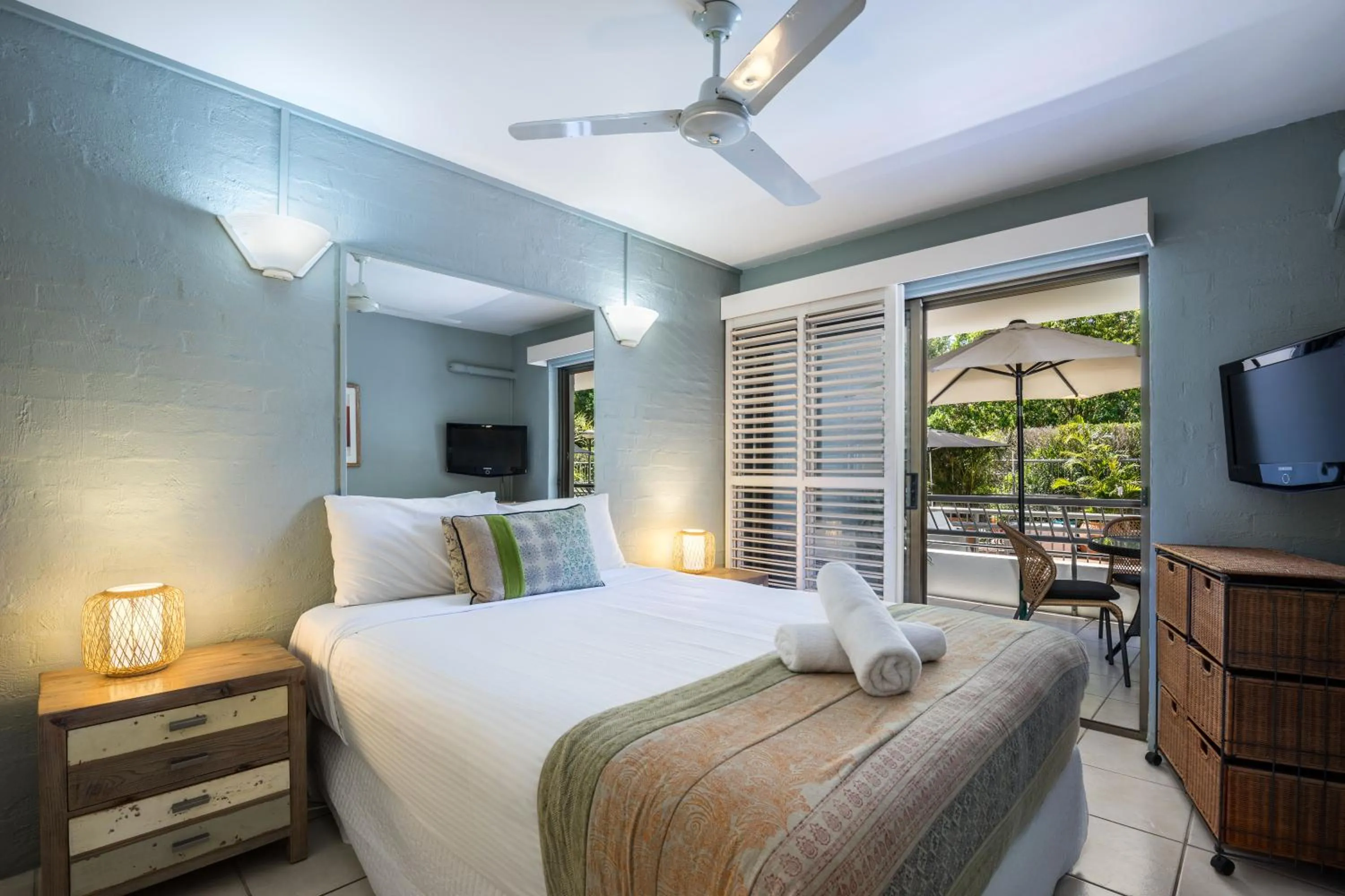 Bedroom, Bed in Saks on Hastings