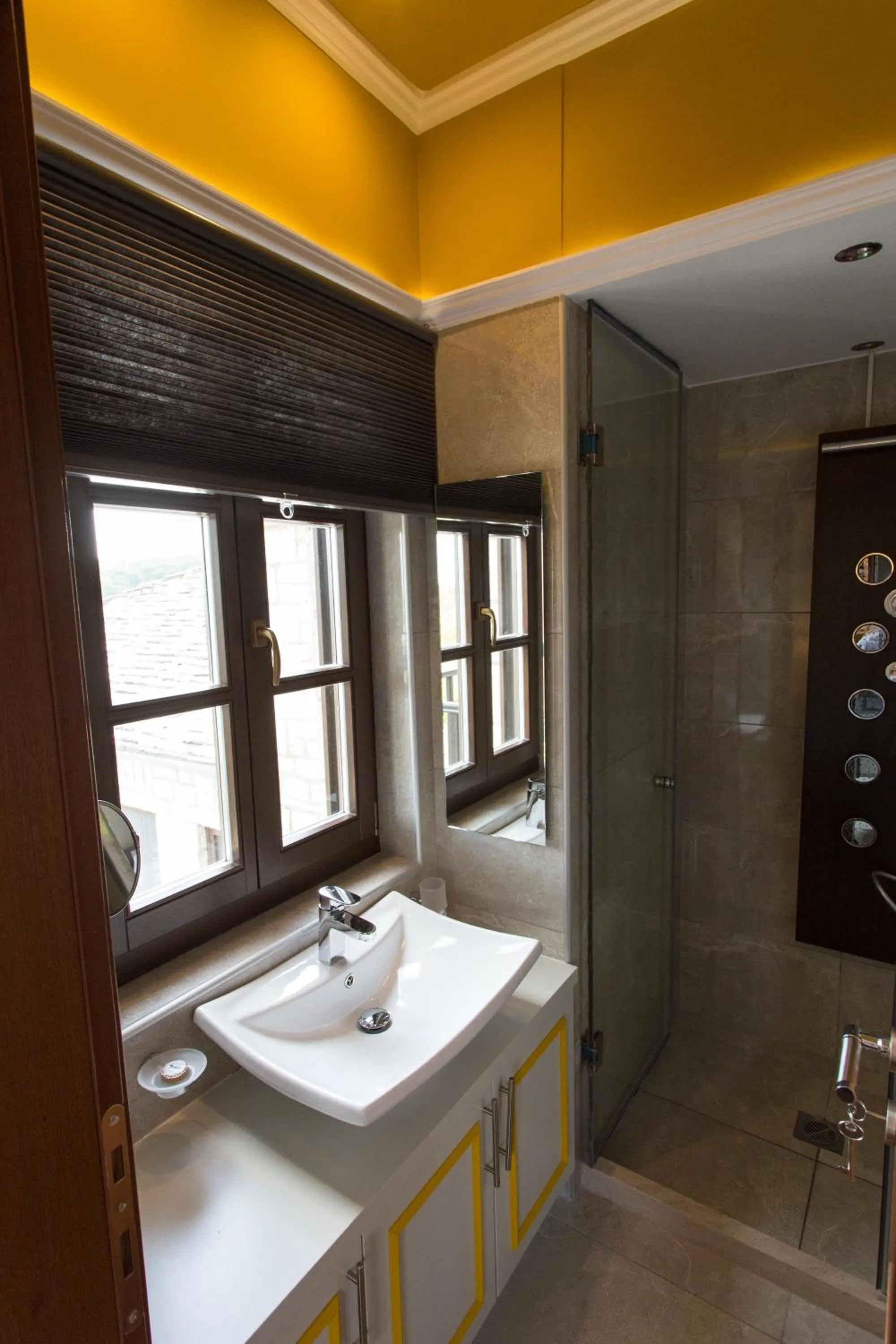 Bathroom, Bed in Abi Luxury Villas