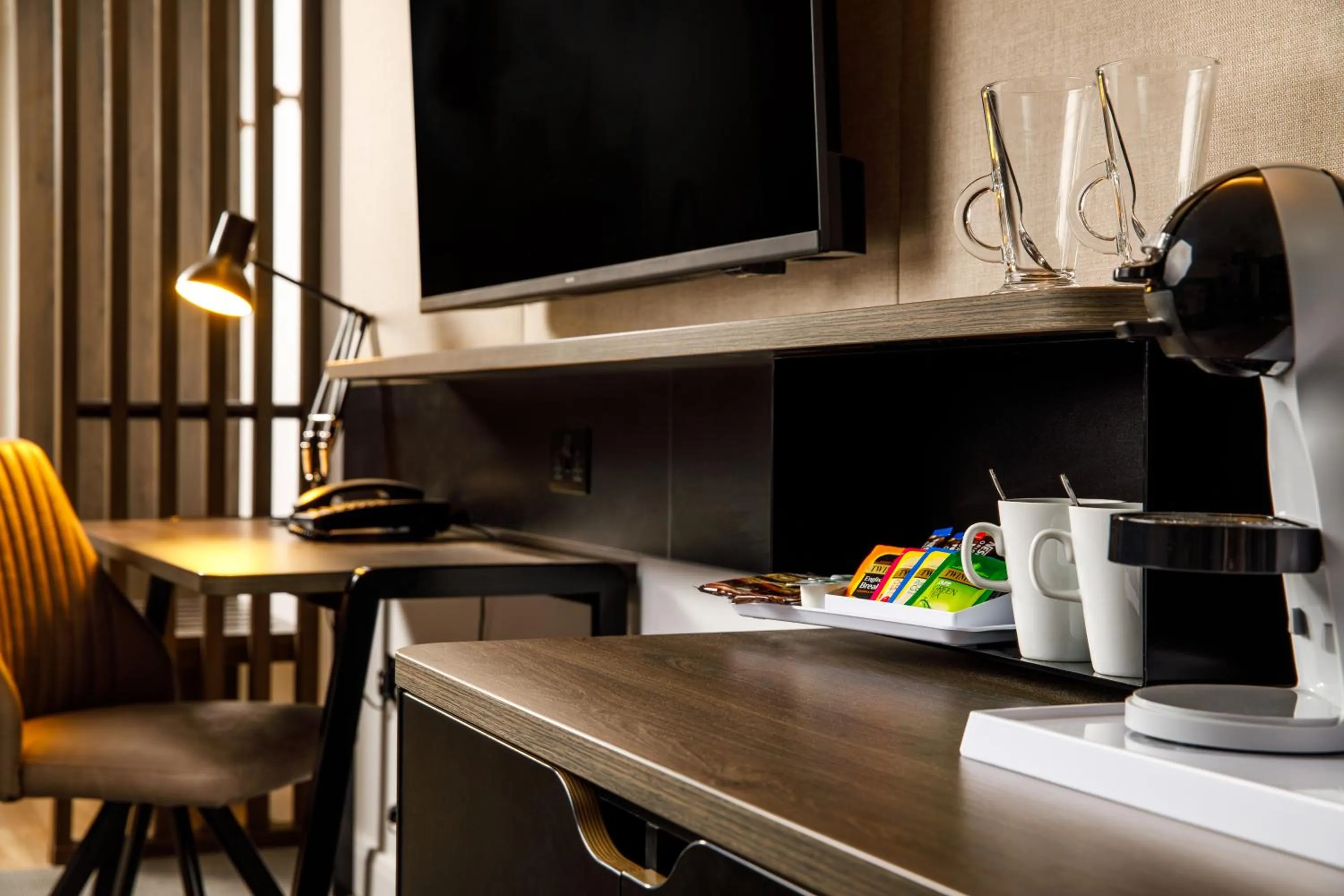 Coffee/tea facilities in Holiday Inn Milton Keynes Central by IHG