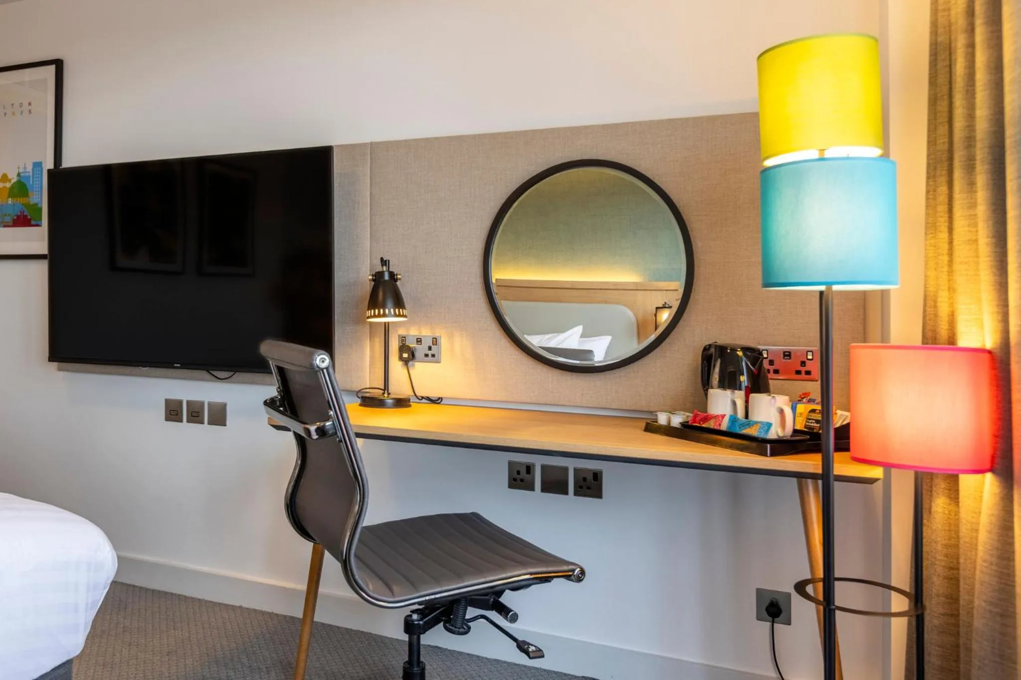 Photo of the whole room in Holiday Inn Milton Keynes Central by IHG