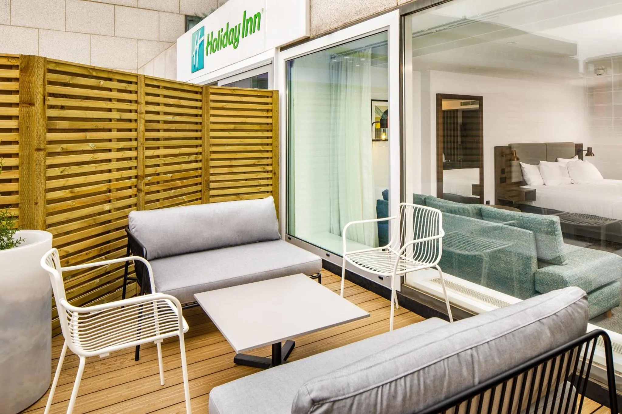 Photo of the whole room, Bed in Holiday Inn Milton Keynes Central by IHG