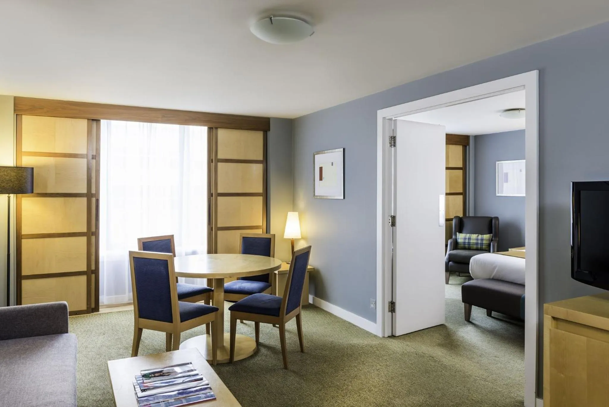 Photo of the whole room in Holiday Inn Milton Keynes Central by IHG