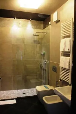 Shower in La Casa Degli Angeli - Agli Angeli Ristorante Pizzeria