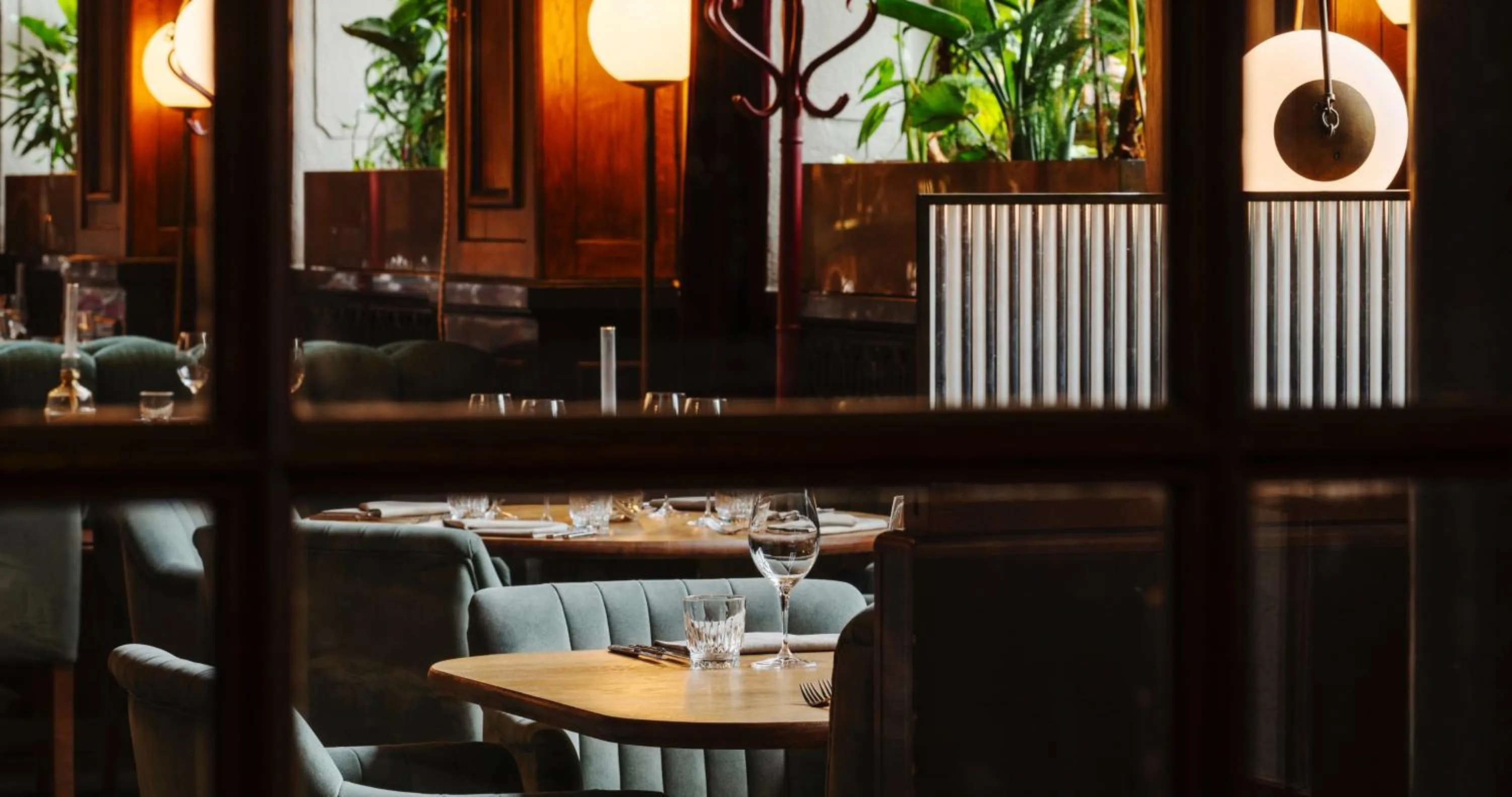 Restaurant/places to eat in Clarion Hotel Post