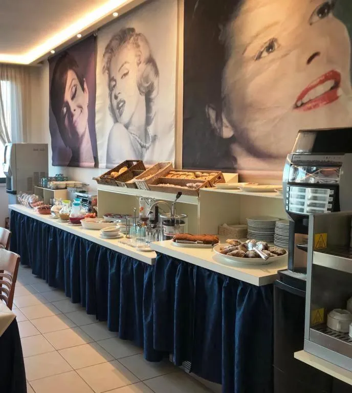 Breakfast in Hotel Sole E Mare