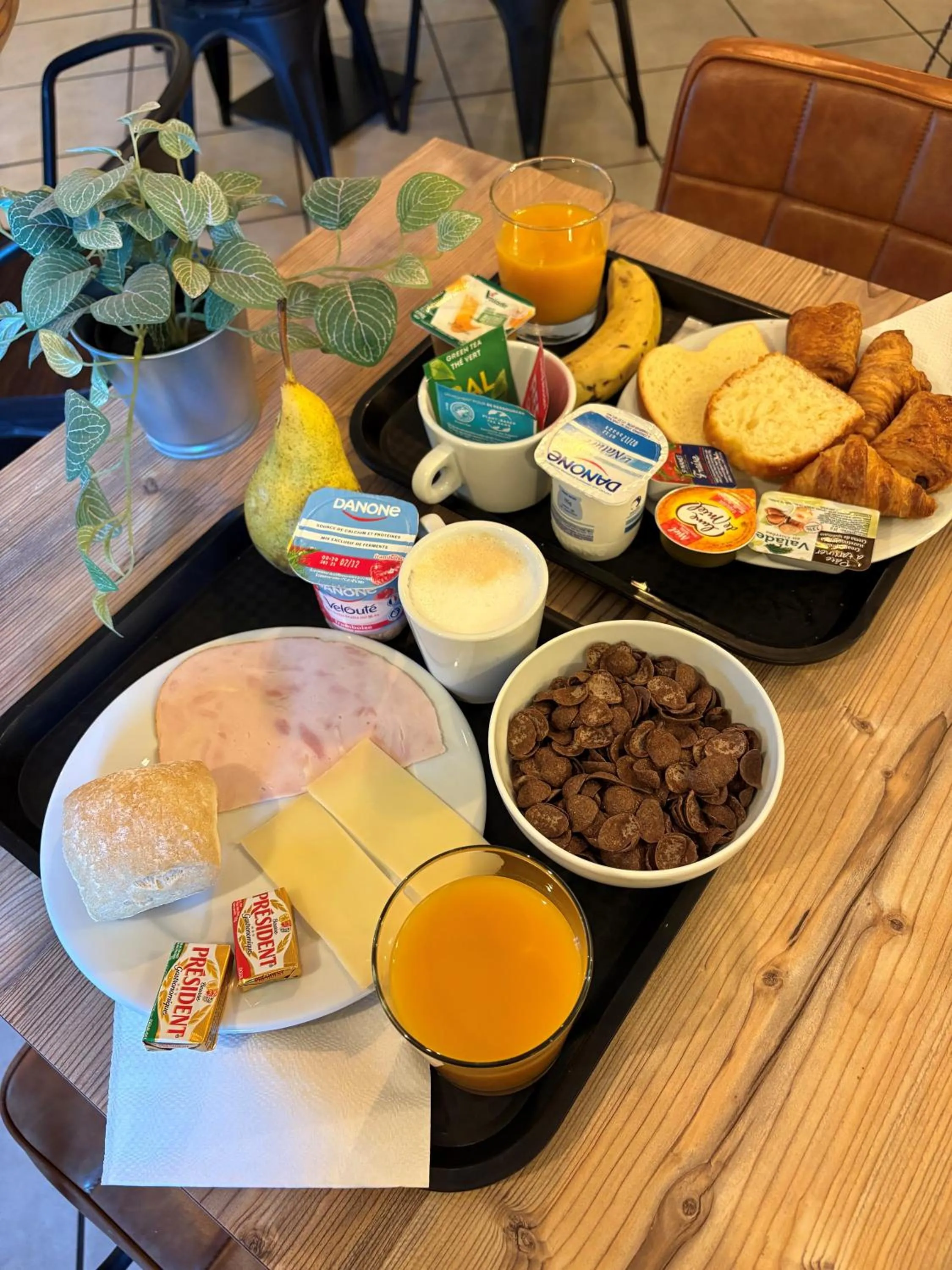 Breakfast in Quick Palace Anglet