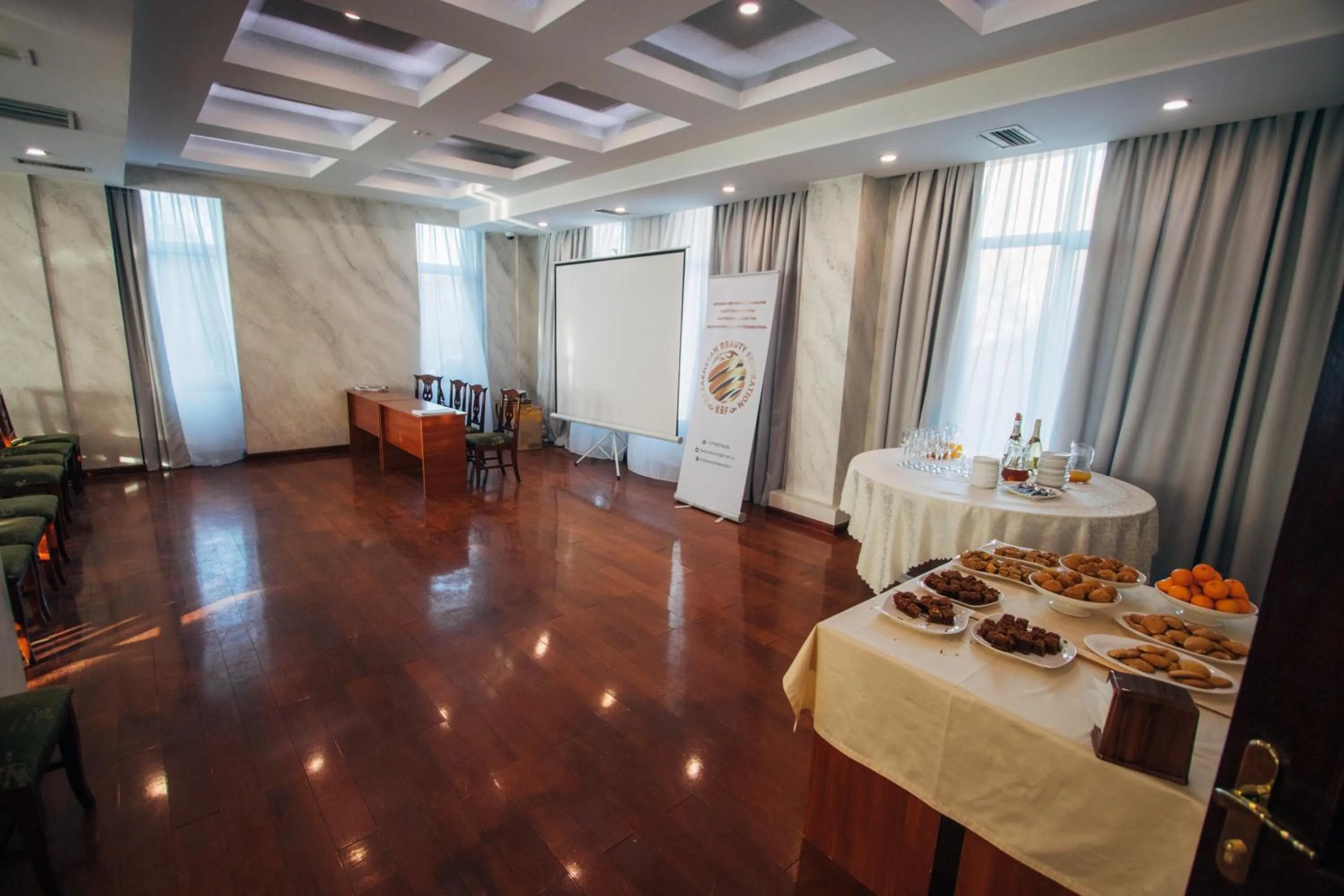 Business facilities in Renion Residence Hotel