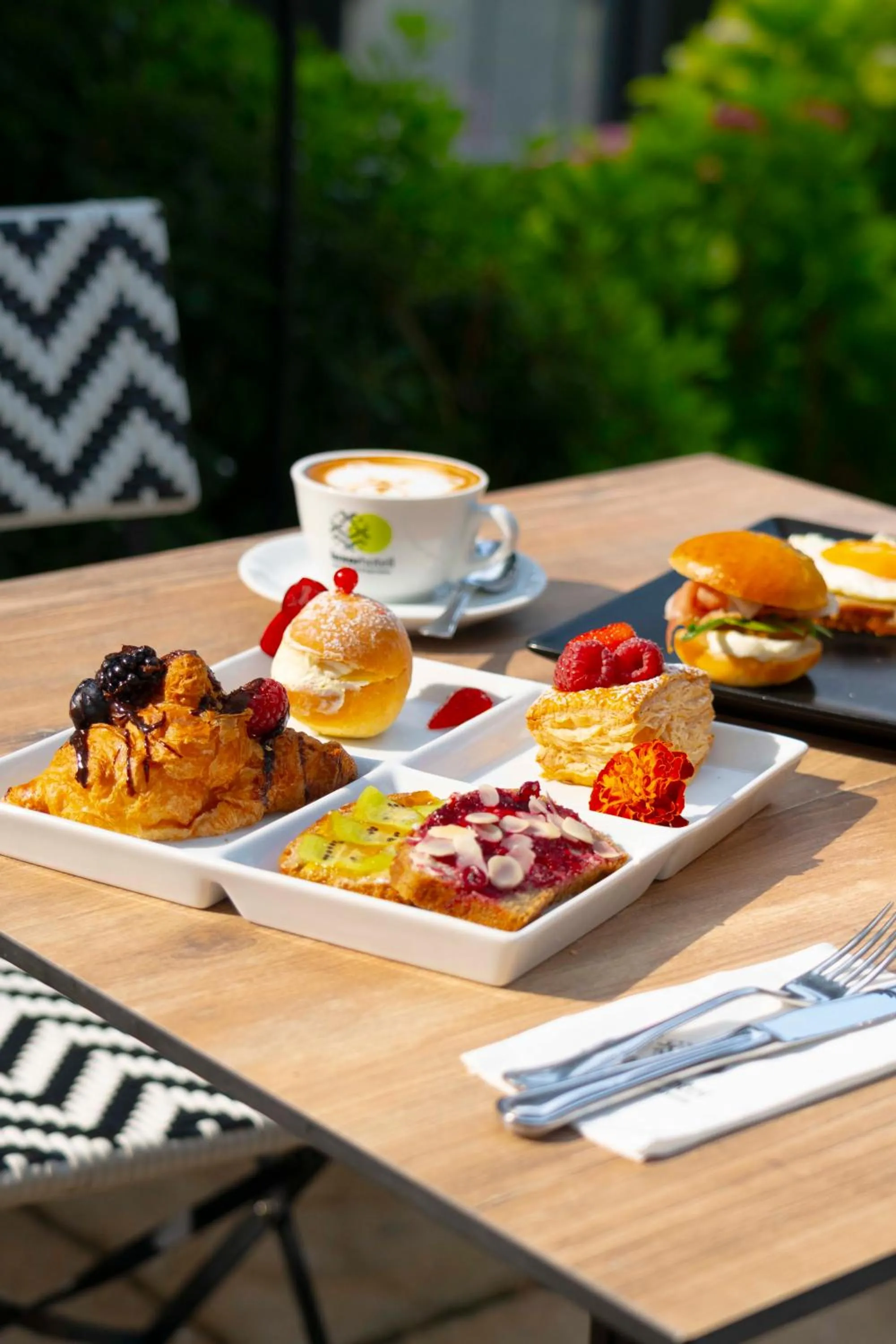 Breakfast in Hotel Luxor