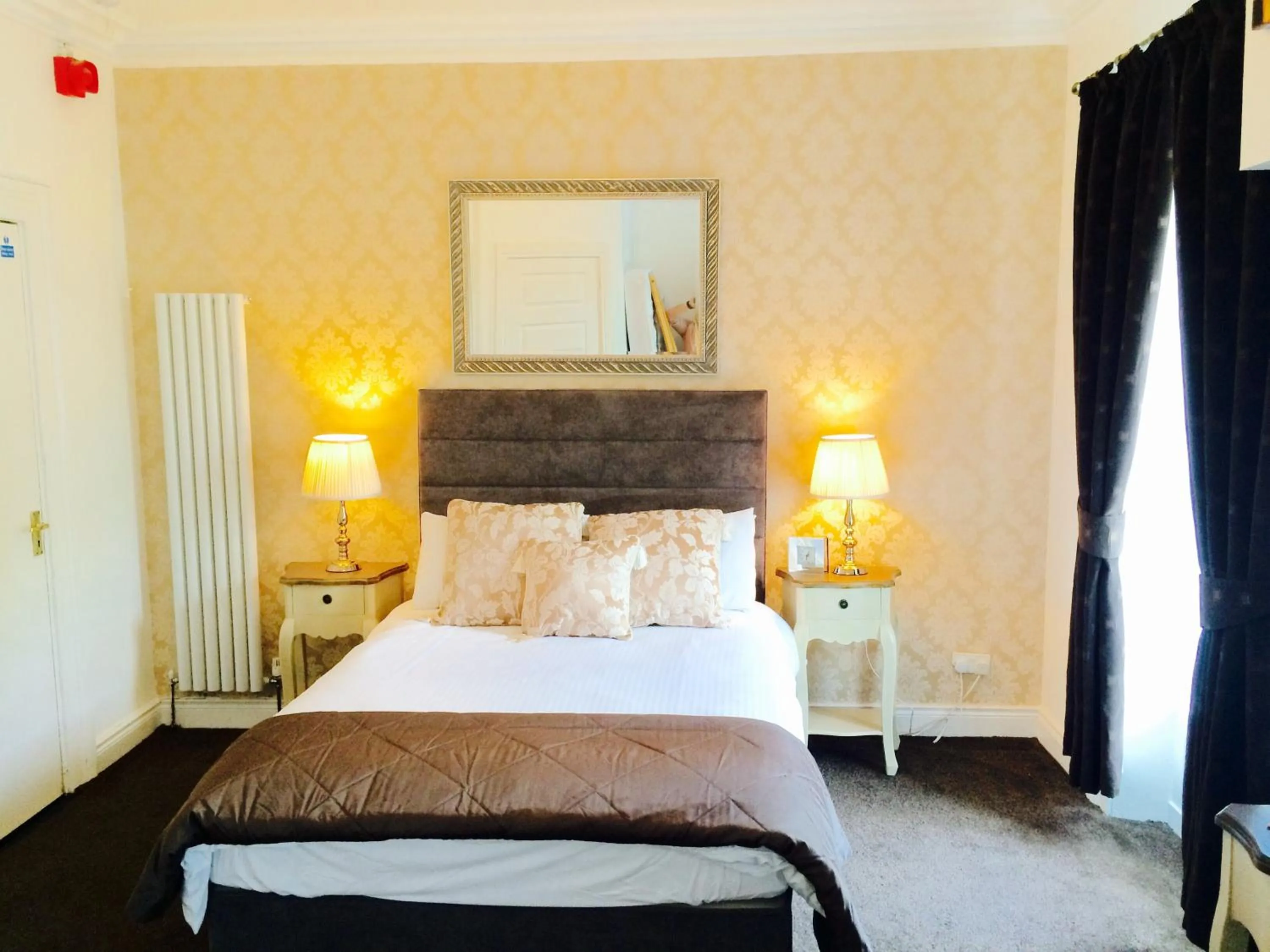 Bedroom, Bed in Serendipity House