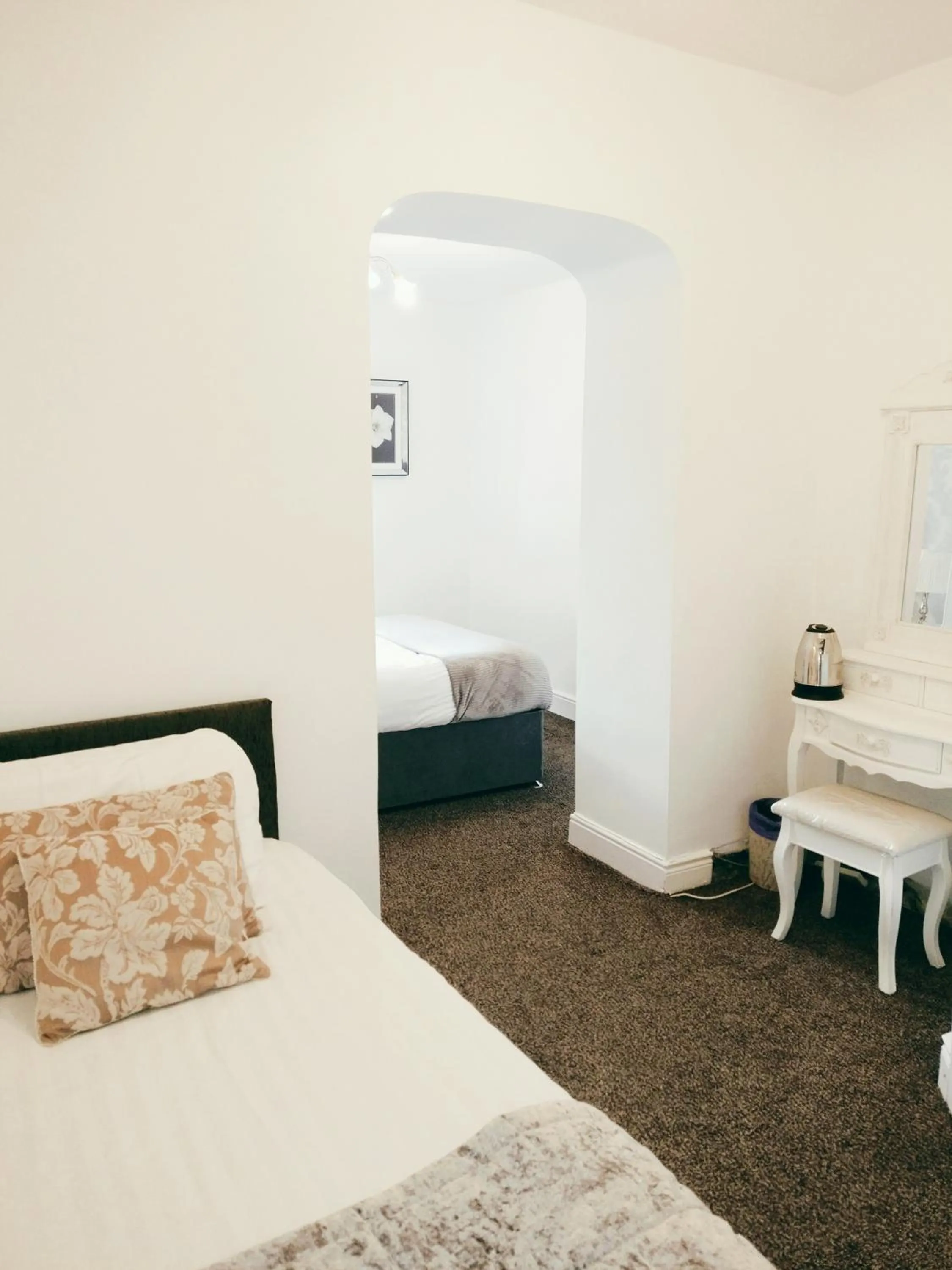 Decorative detail, Bed in Serendipity House