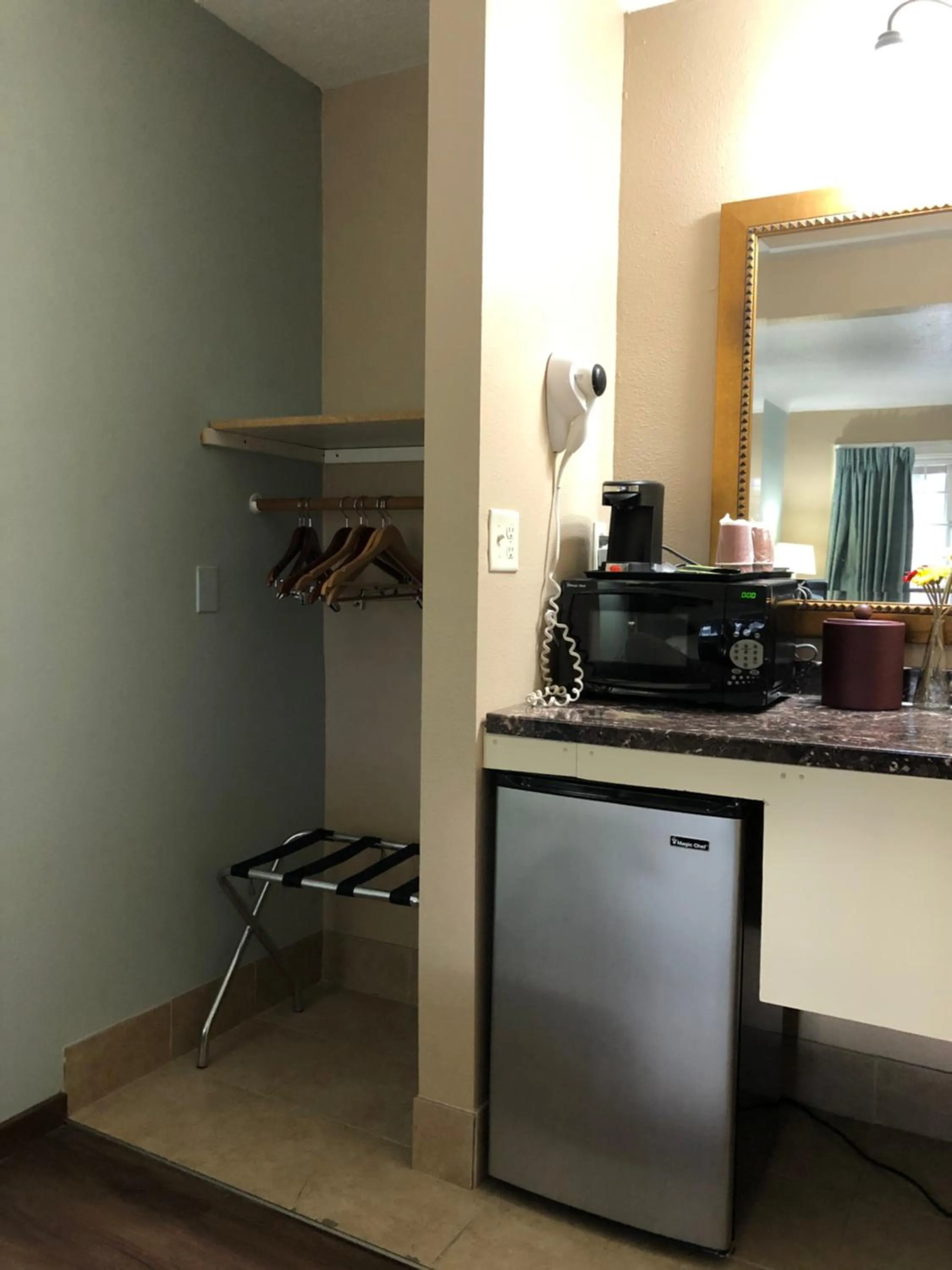 Value Inn Motel EUGENE AIRPORT