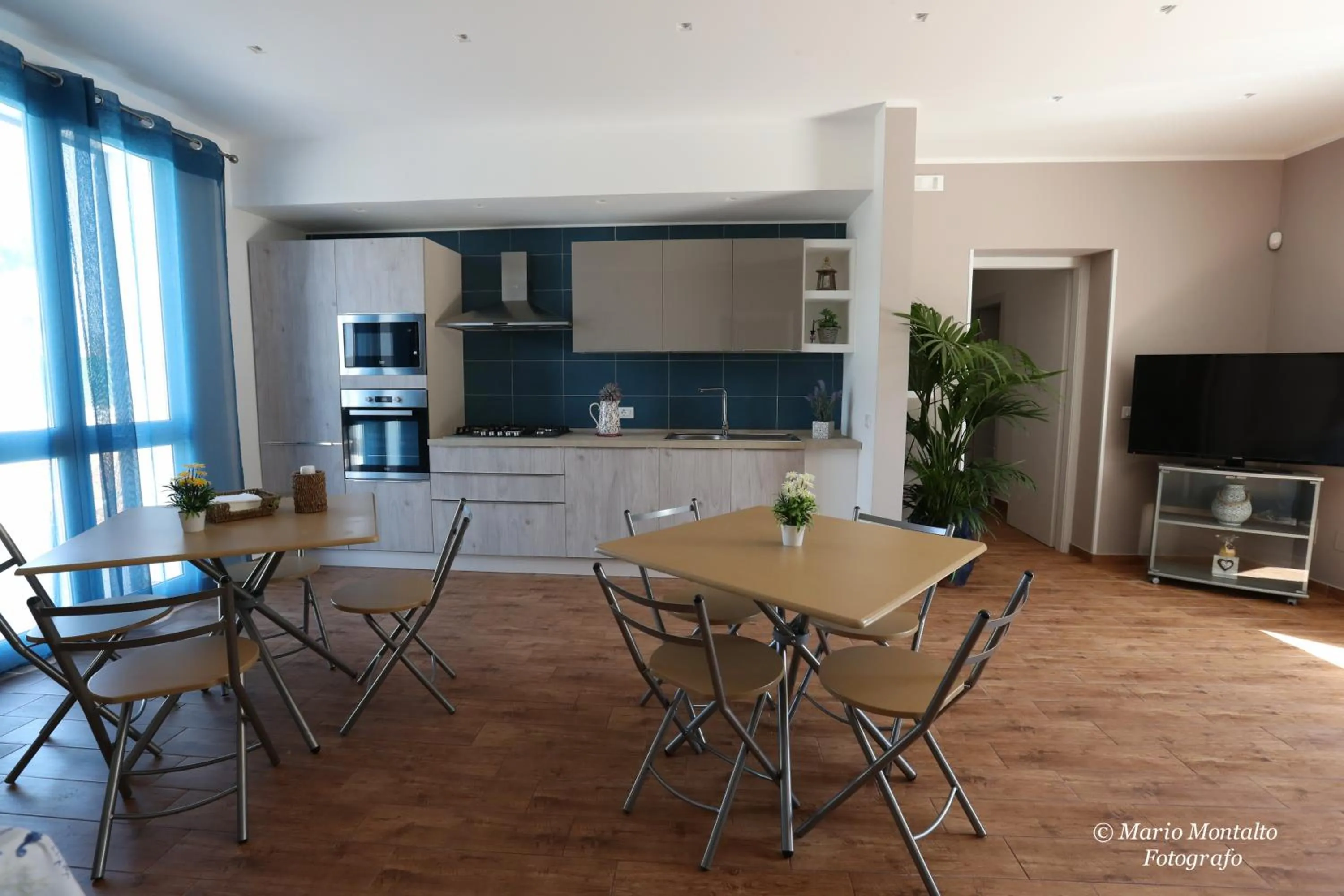 Communal lounge/ TV room in Villa Margherita