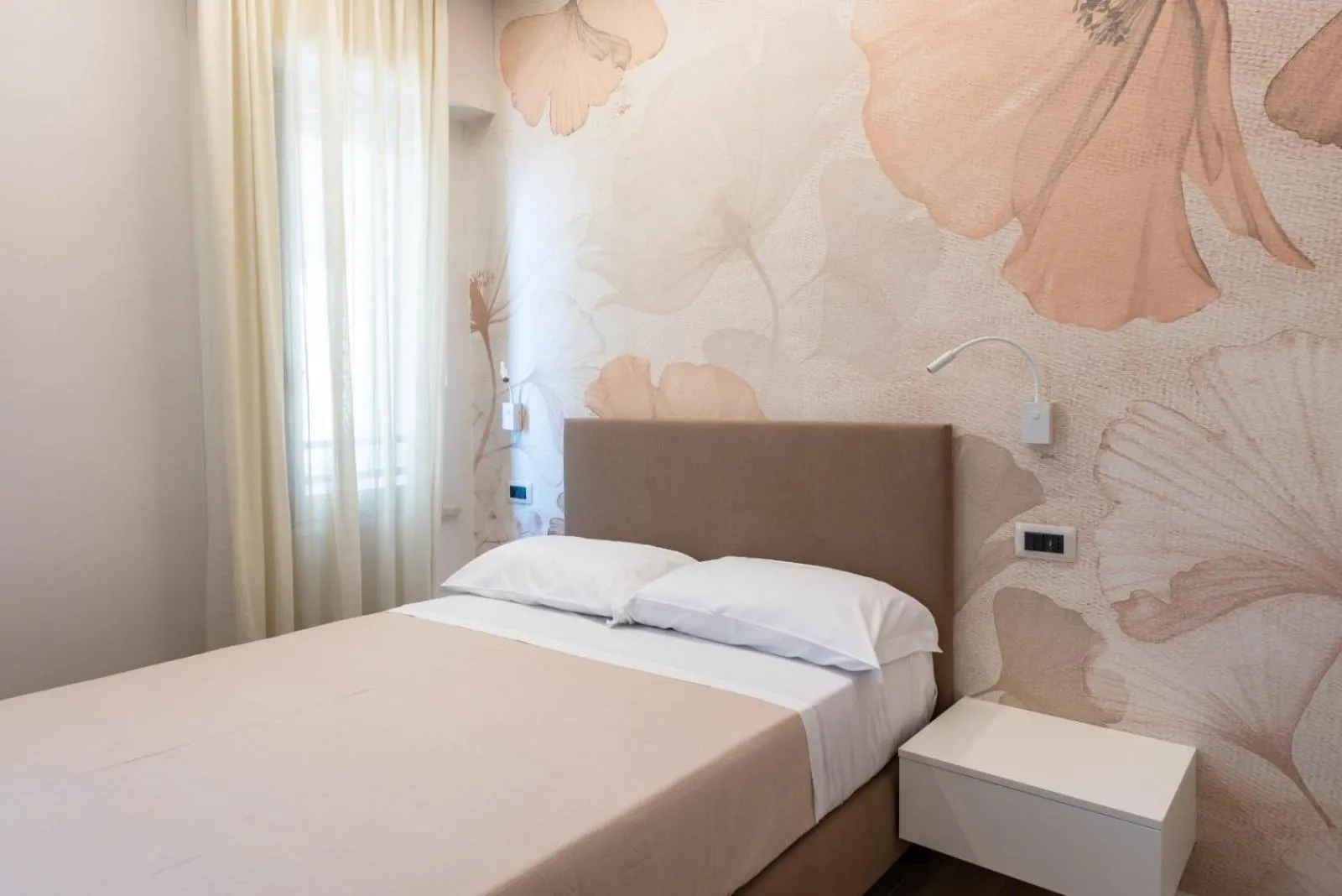 Bed in Albergo Degli Amici