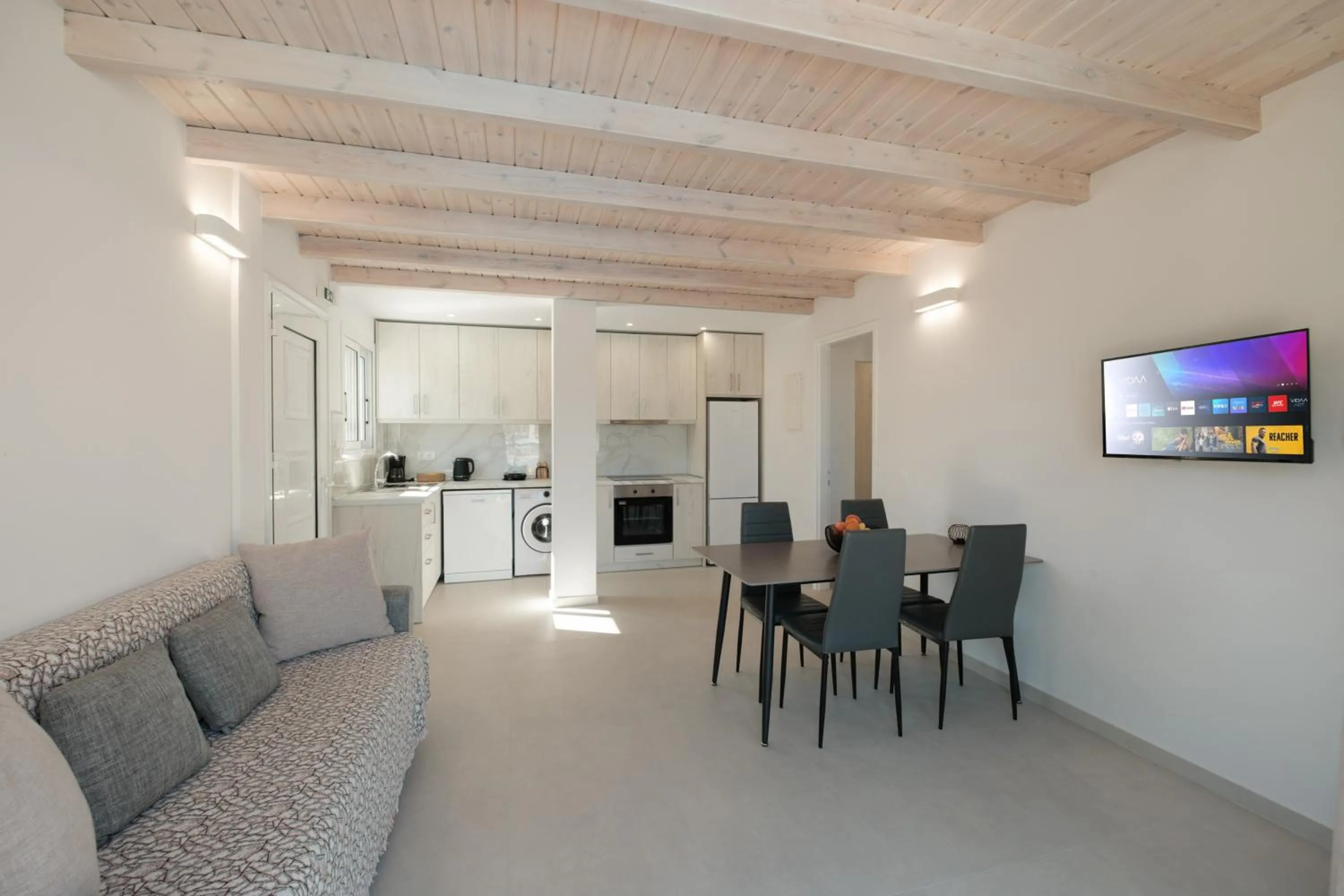 TV and multimedia in Dimitris Apartments