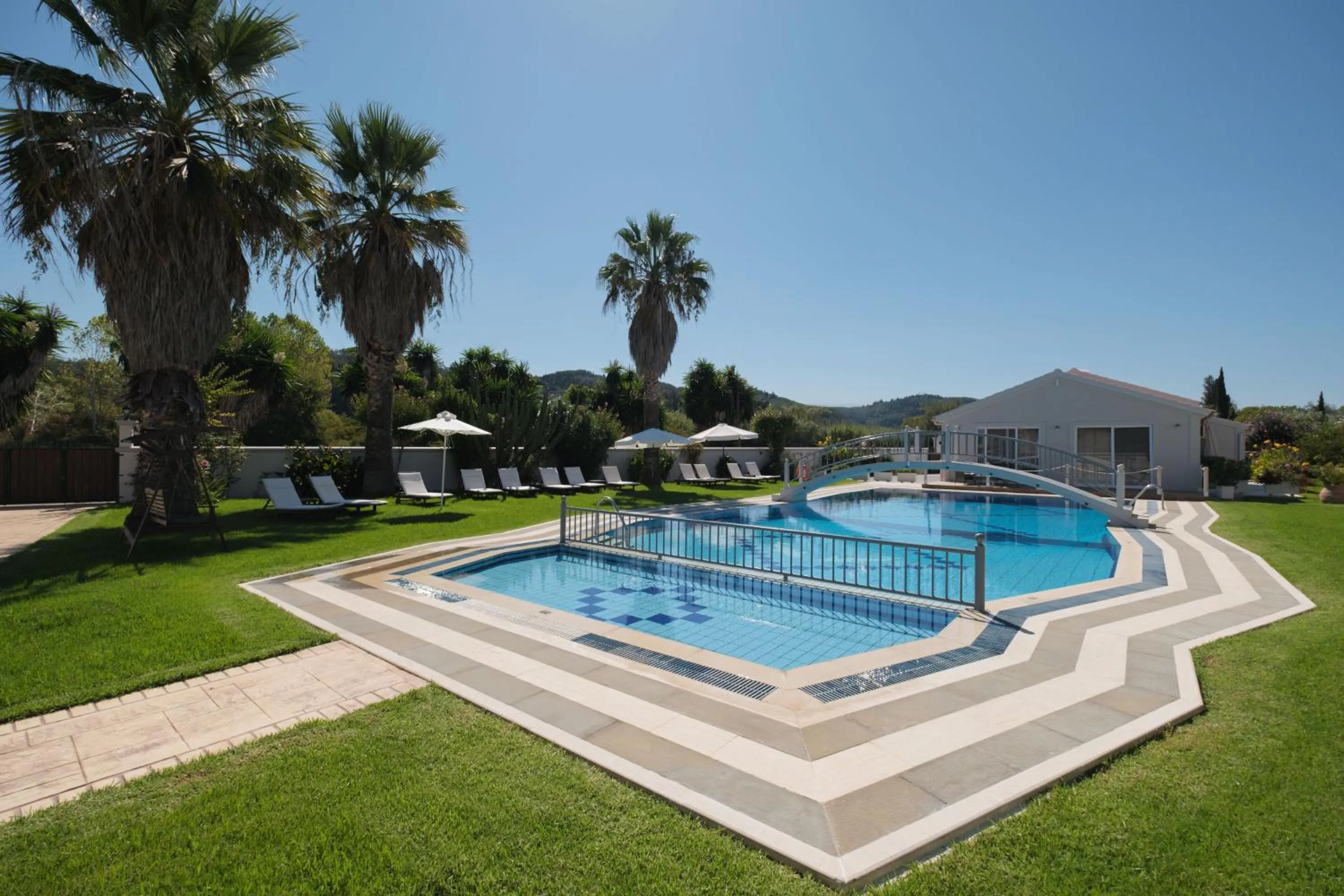Spring in Dimitris Apartments